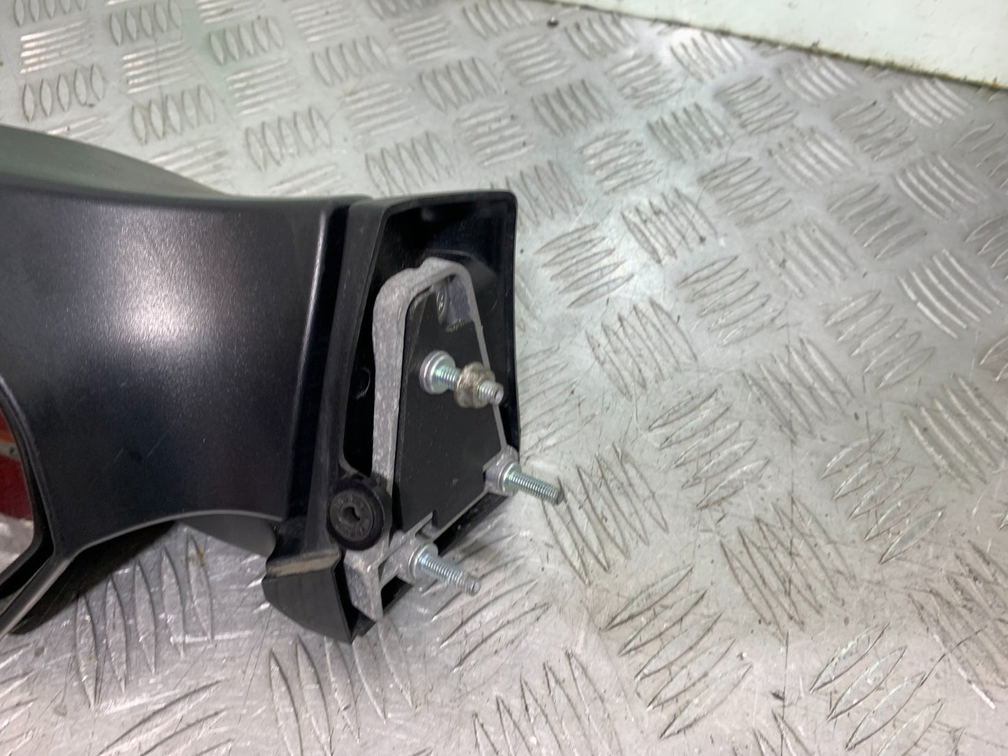 KAWASAKI GTR1400 GTR 1400 LEFT MIRROR YEAR 2007-2009 (CMB1306)