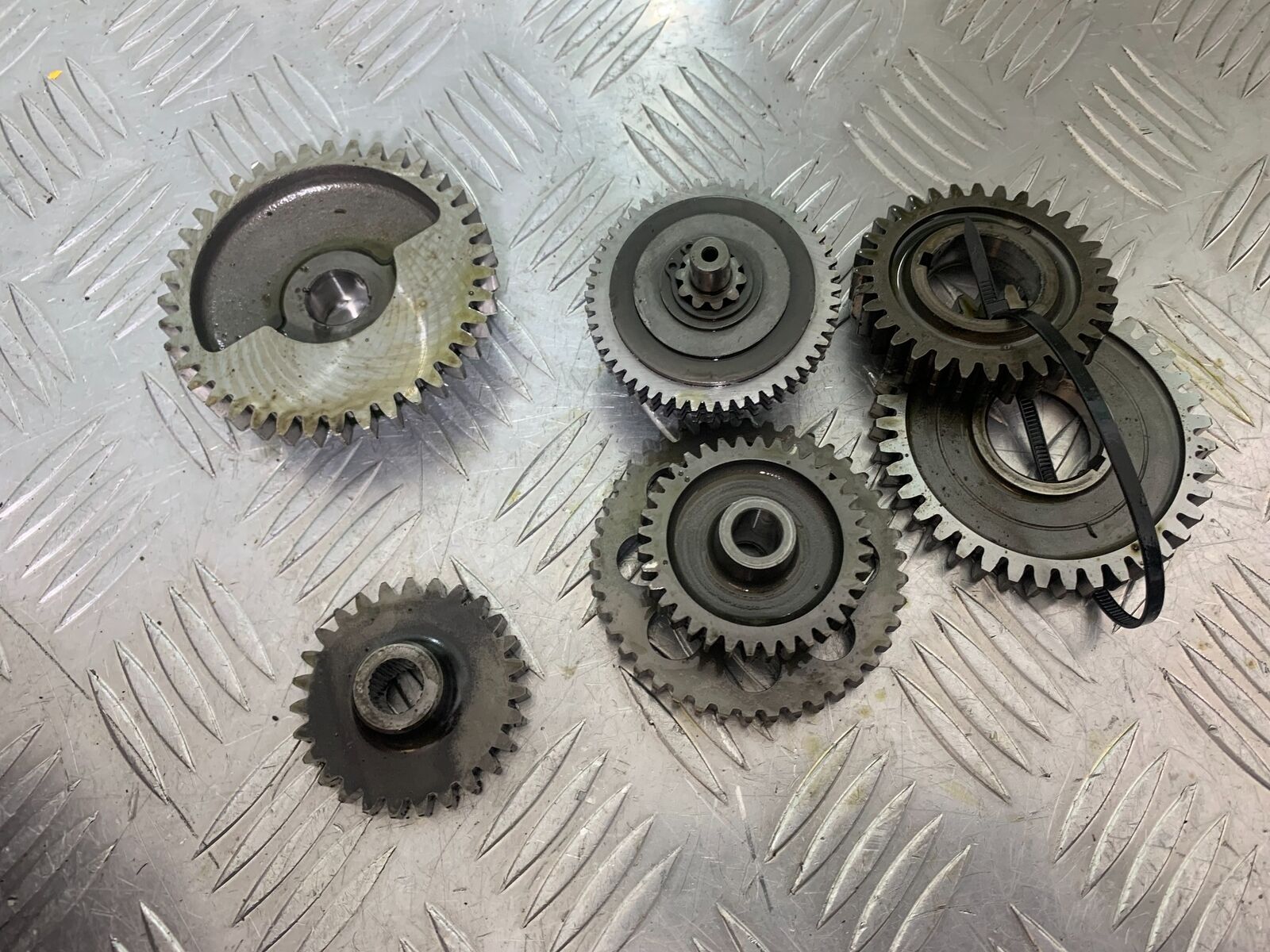 HUSQVARNA TE630 TE 630 ENGINE GEARS   YEAR 2010-11 (CMB1120)