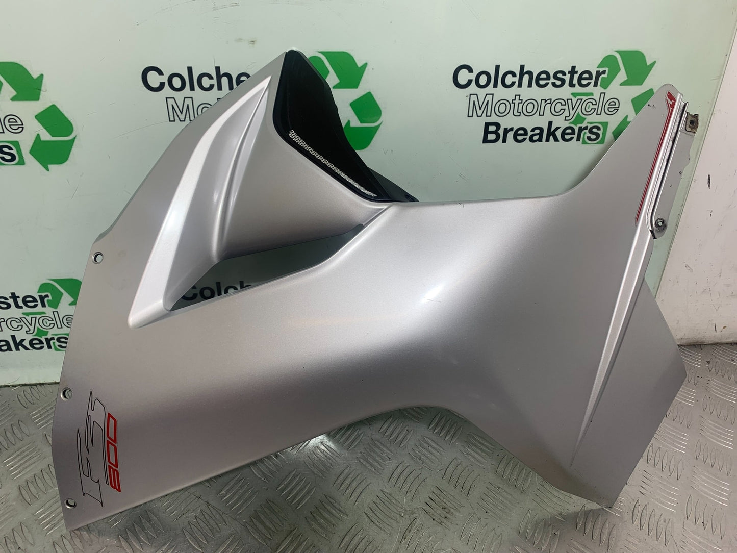 MV AGUSTA 800 F3 LEFT FAIRING PANEL  YEAR 2013-2016 (CMB1152)