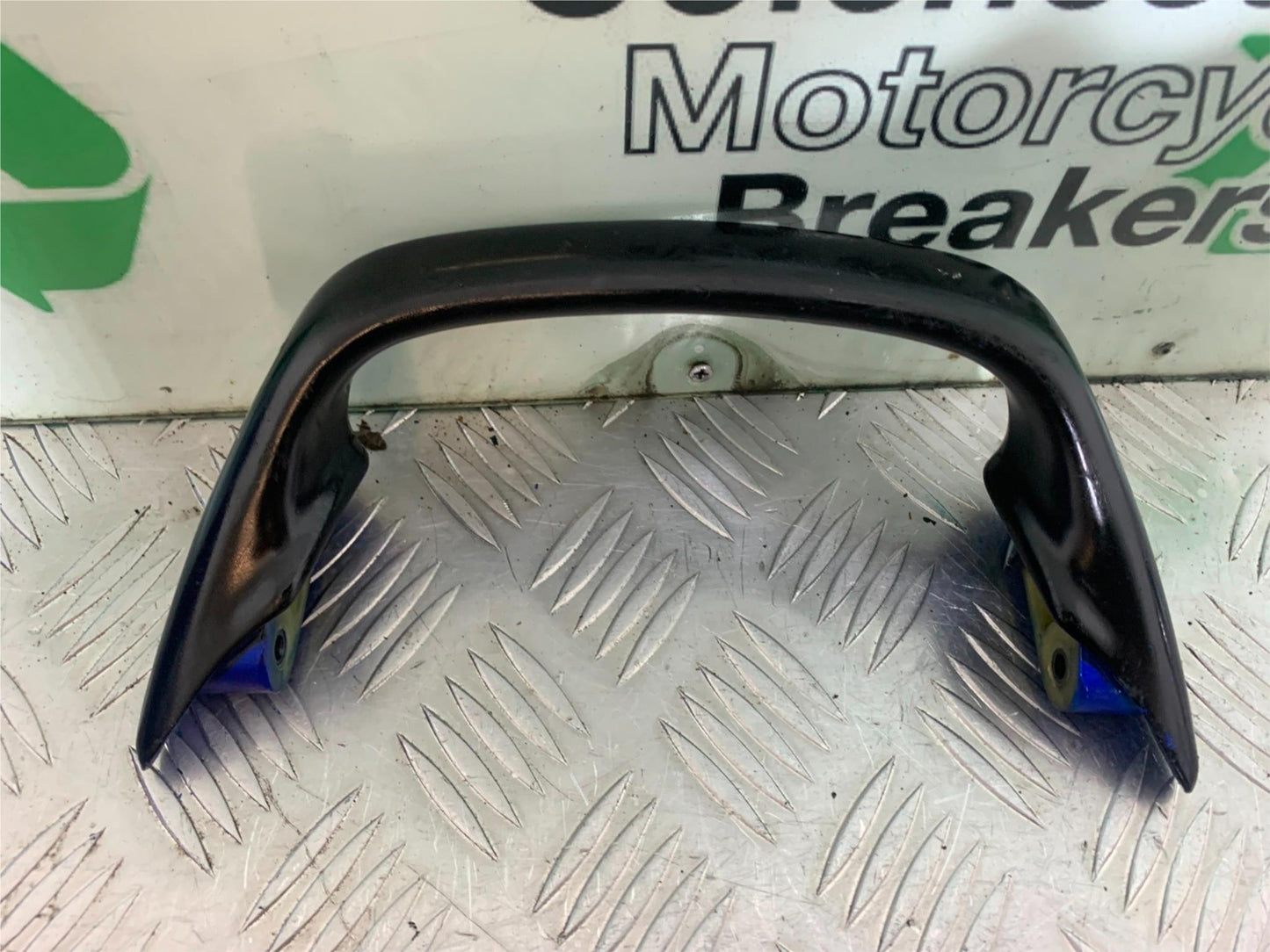 SUZUKI GSF600 GSF 600 BANDIT GRAB RAILS YEAR 2001-2003(CMB1157)