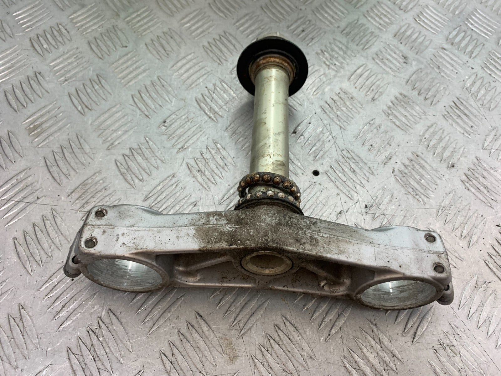 HONDA CBR1000 RR BOTTOM YOKE  YEAR  2008-2011 (CMB1330)