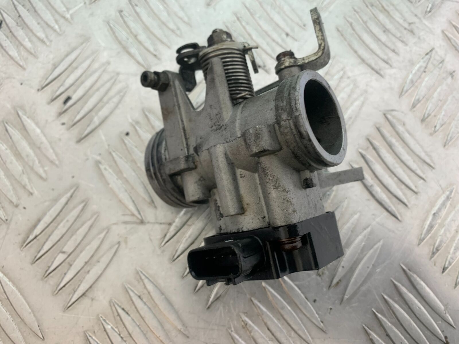 LEXMOTO MATADOR 125 JJ125T-17 THROTTLE BODY  (CMB1115)