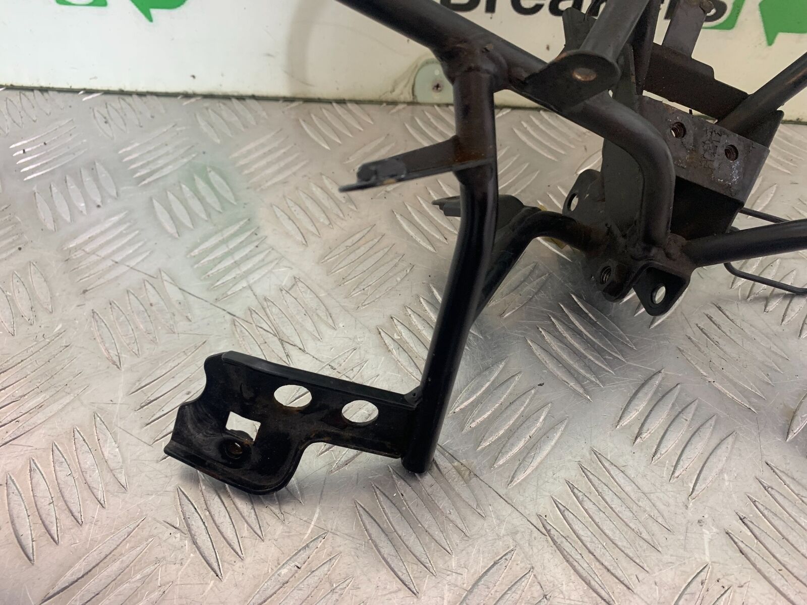 SUZUKI AN 200 UN 200 BURGMAN FAIRING BRACKET  YEAR 2007-09 (CMB1128)
