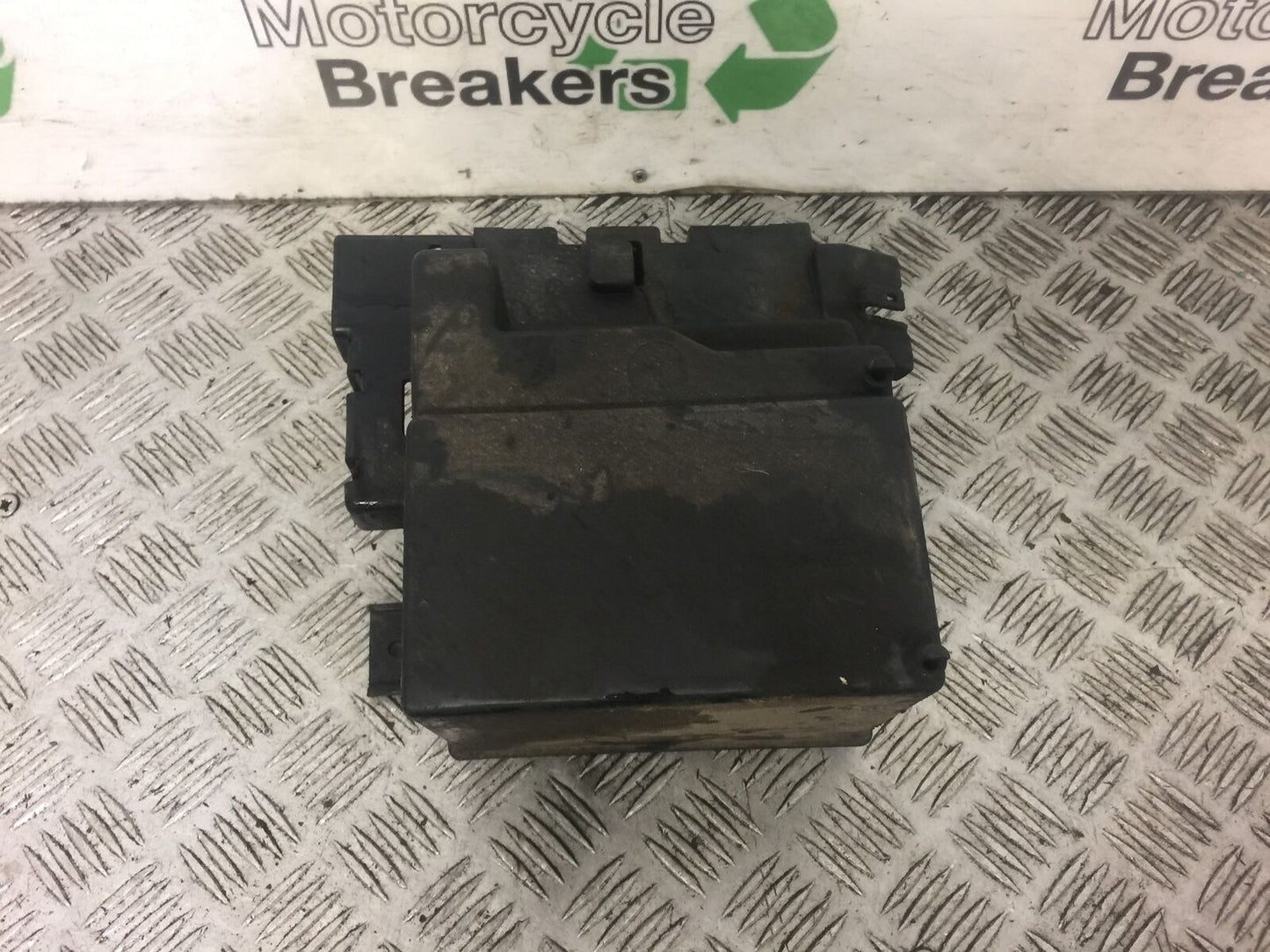 KAWASAKI VN900 VN 900 CUSTOM BATTERY BOX  YEAR 2010 (STOCK 387)