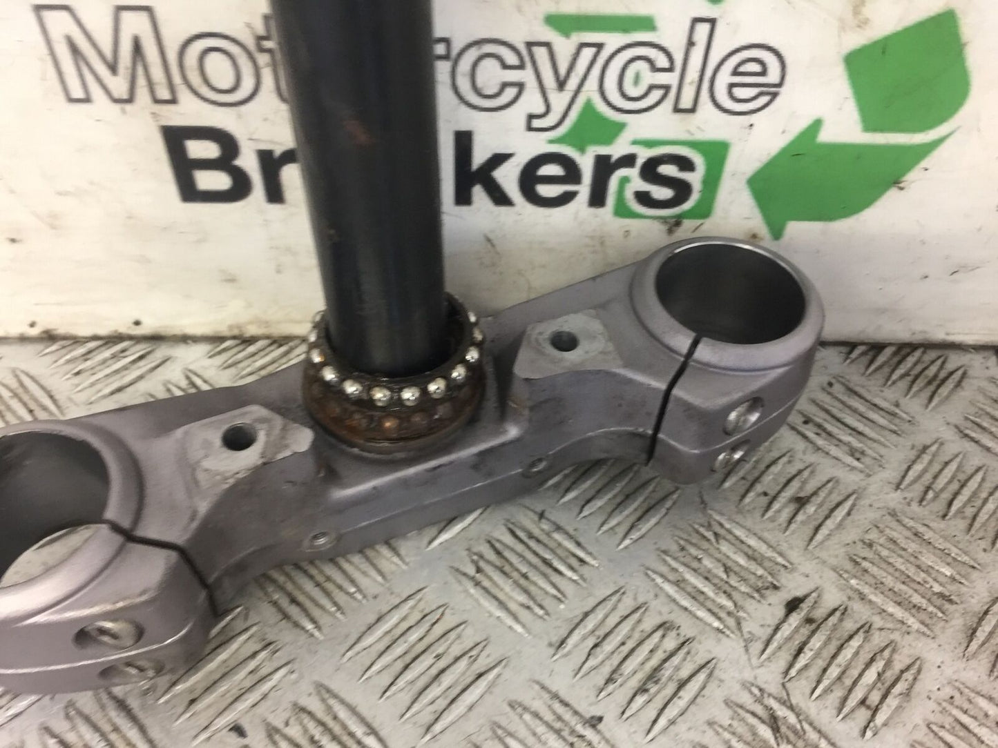 MOTO GUZZI SPORT 4V BOTTOM YOKE  YEAR 2009 (STOCK 469)