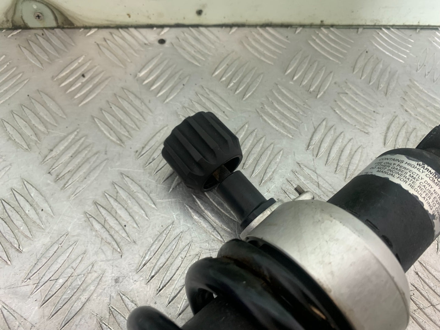 BMW R1200 R 1200 GS REAR SHOCK  YEAR 2013-2016 (CMB1257)
