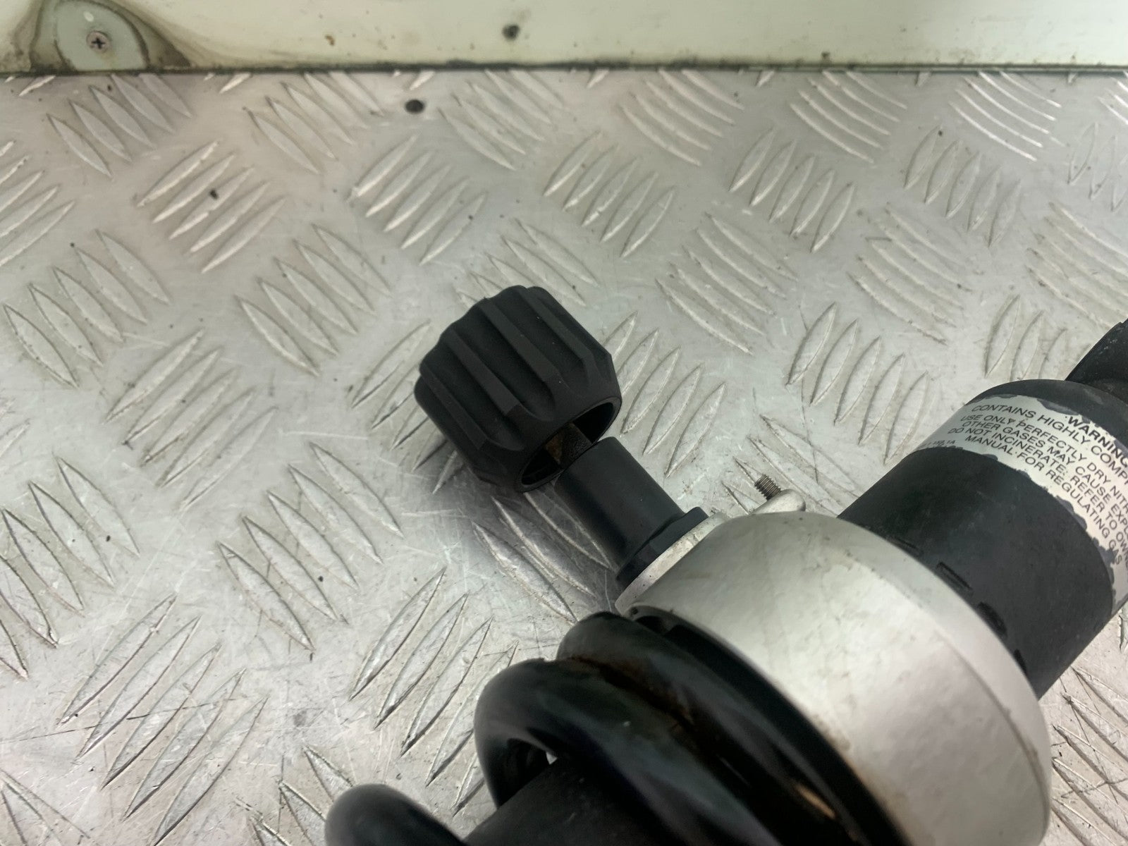 BMW R1200 R 1200 GS REAR SHOCK  YEAR 2013-2016 (CMB1257)