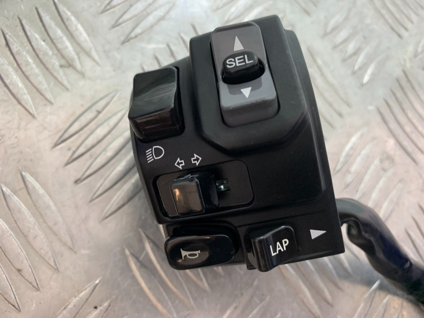 KAWASAKI ZX10R ZX 10R LEFT SWITCH GEAR  YEAR 2016-2020 (CMB1015)