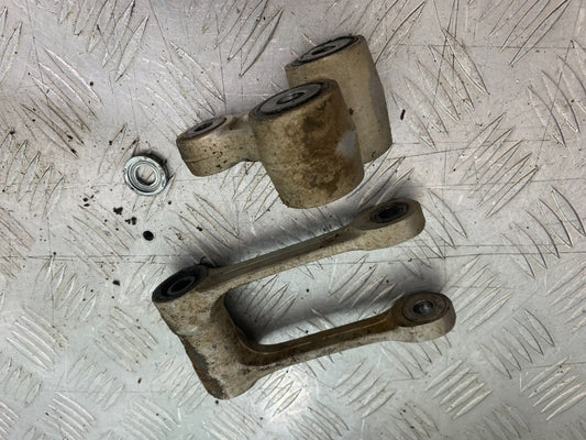 KAWASAKI KXF450 KXF 450 REAR SHOCK LINKAGE  YEAR 2013 CMB1217)