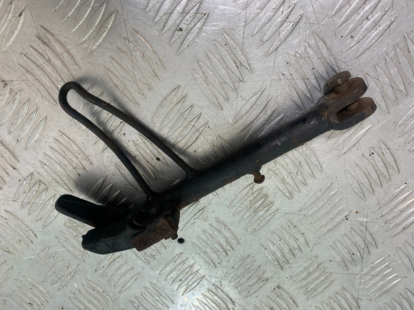 HONDA GL500 GL 500 SILVERWING SIDE STAND  YEAR 1981-82 (CMB1168)