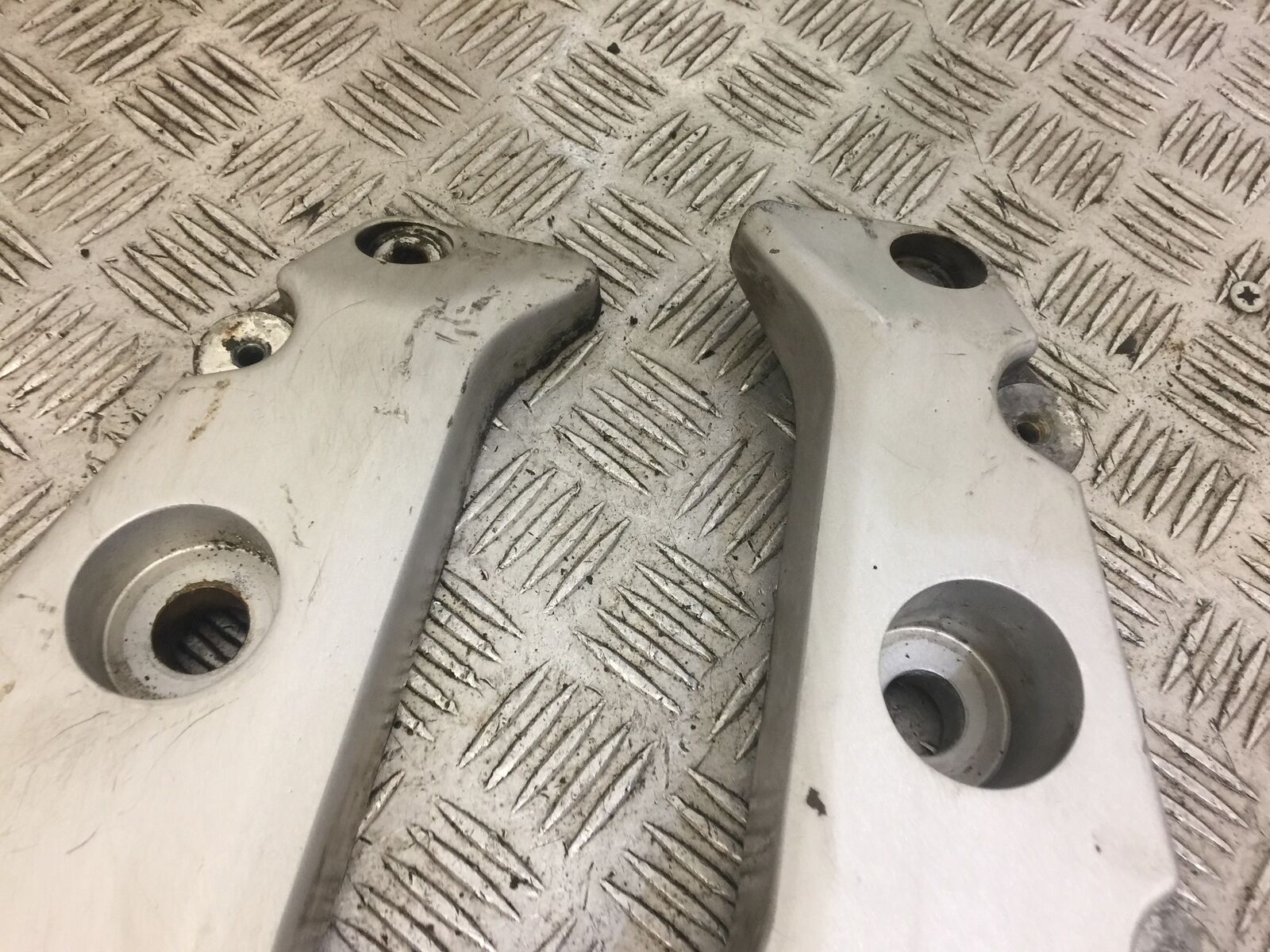 HONDA CBF500 CBF 500 LEFT AND RIGHT FRAME BRACKETS   YEAR 2004  (STOCK 585)