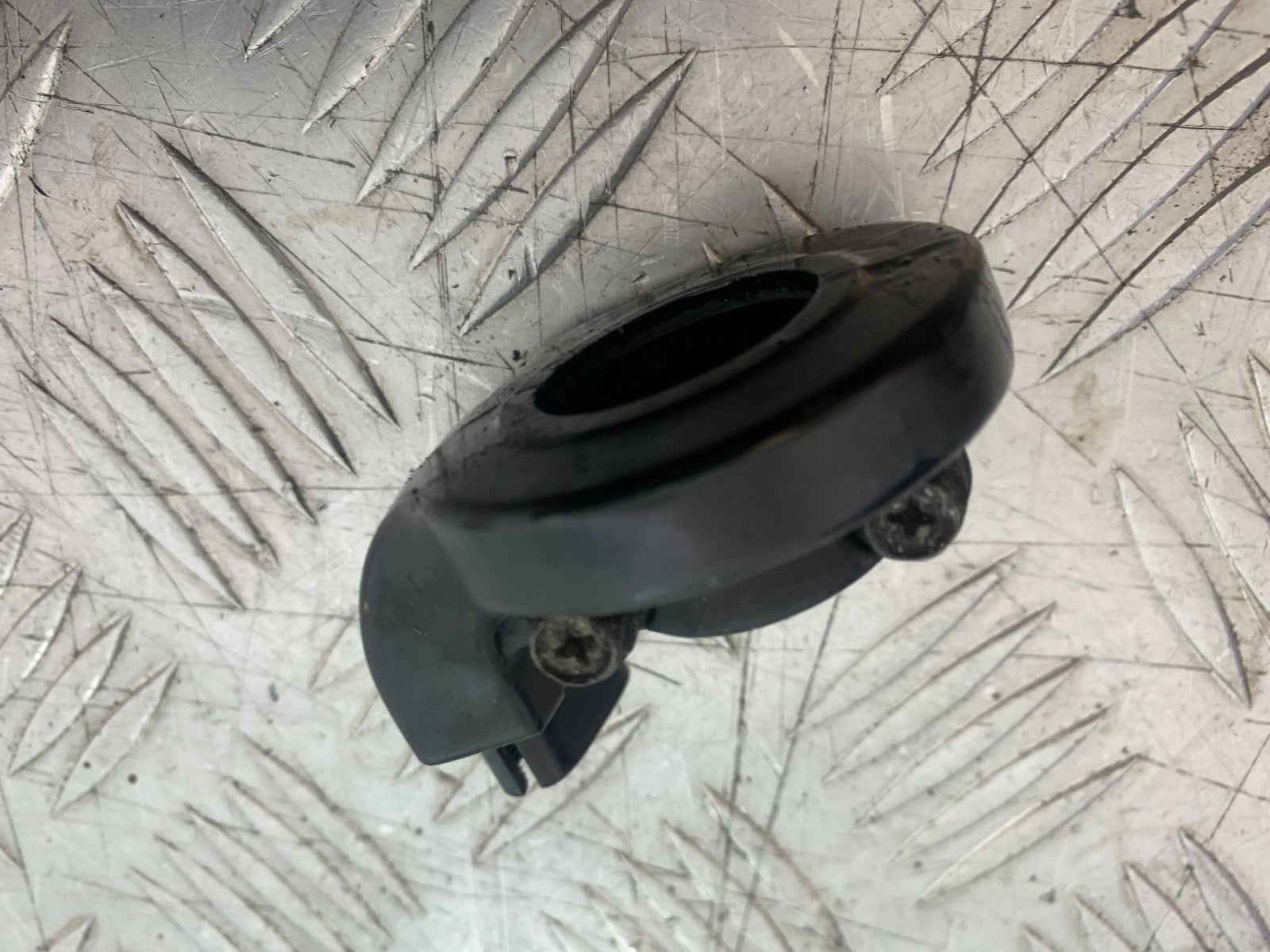HONDA XL125 VARADERO THROTTLE HOUSING   YEAR 2001-2006  (CMB1210)