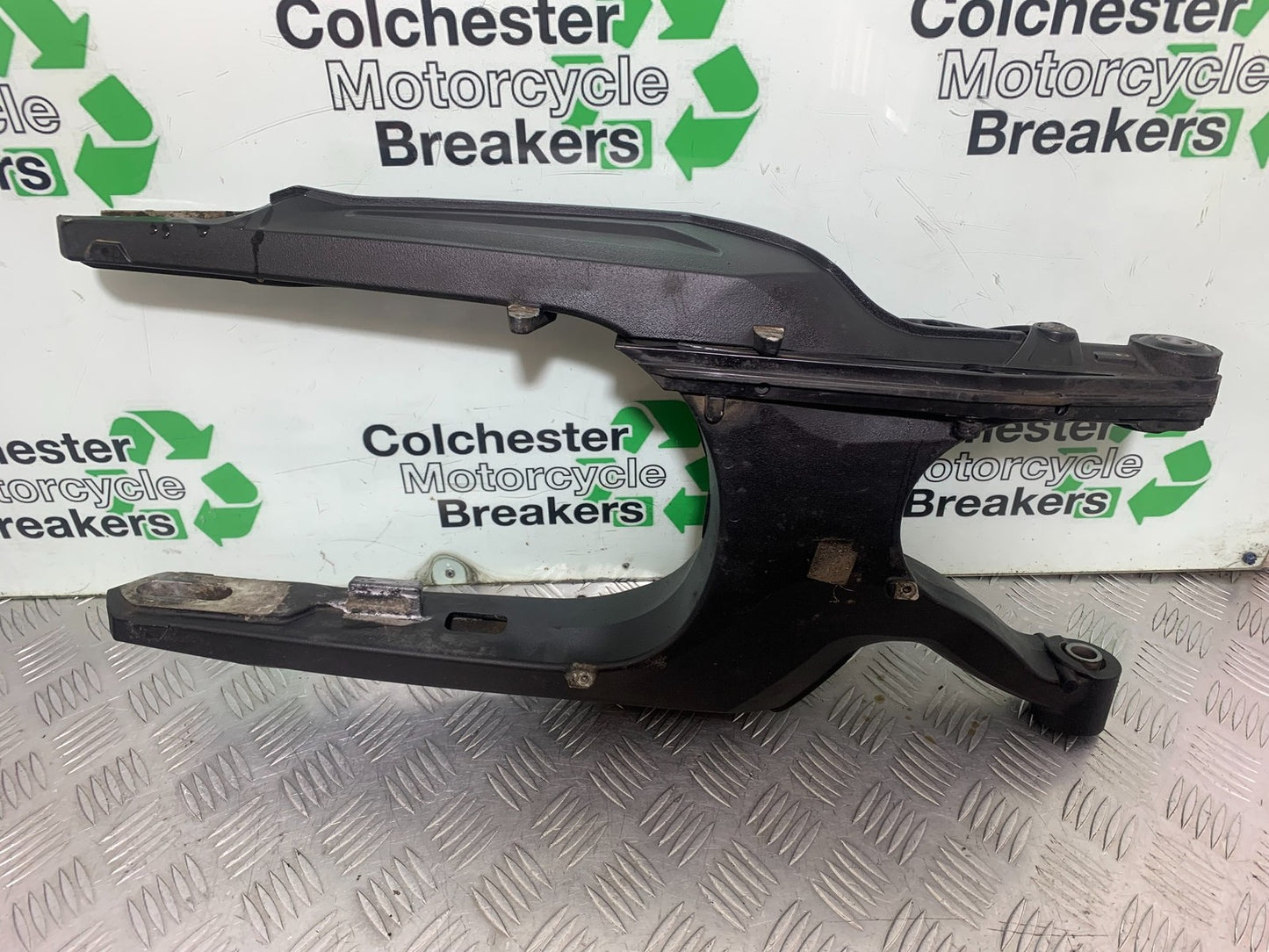 TRIUMPH TIGER 800 XRT SWINGARM   2018-2020 (CMB1193)