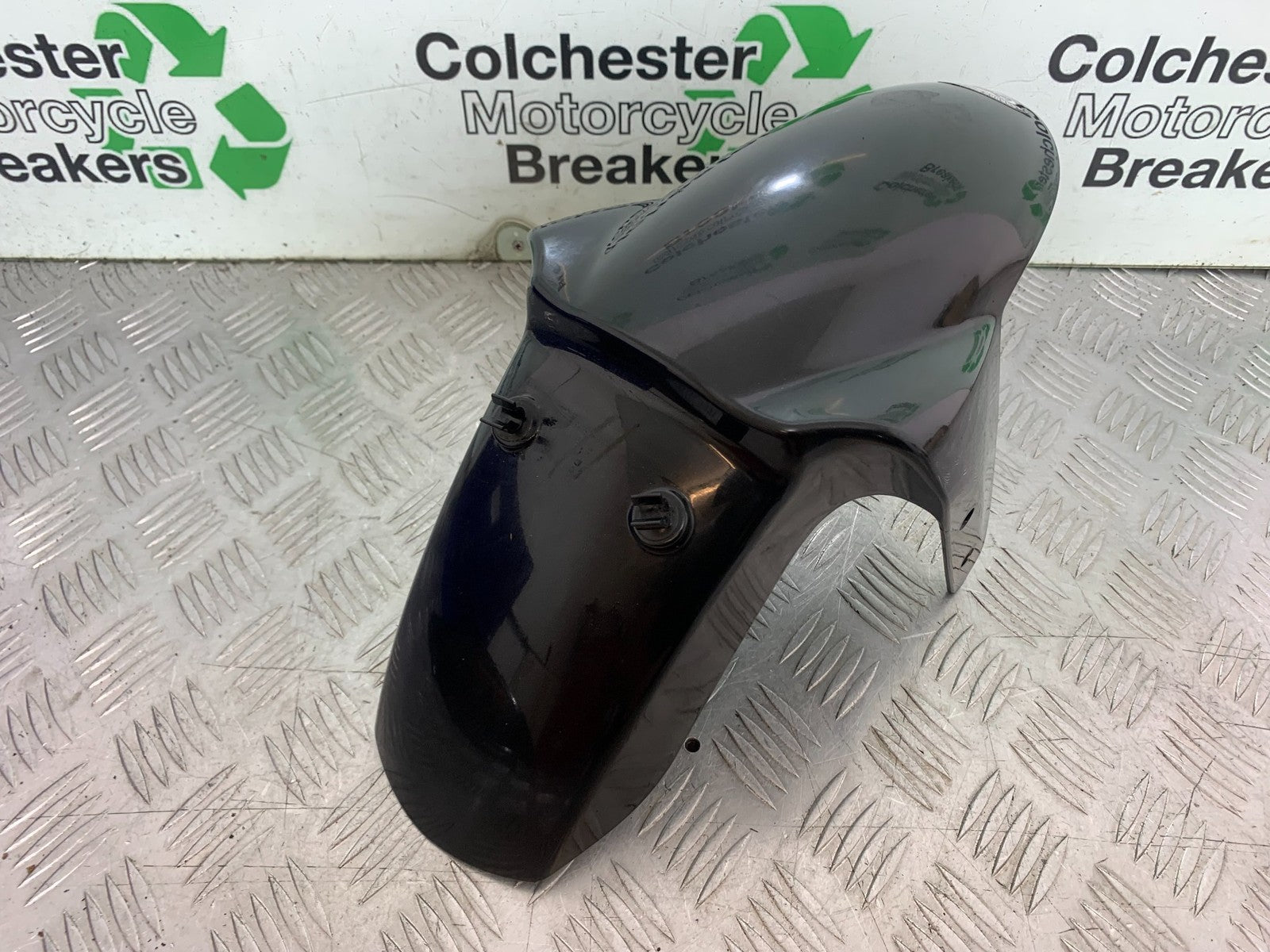 TRIUMPH SPEED TRIPLE R 1050 FRONT MUDGUARD   2009 (CMB1183)