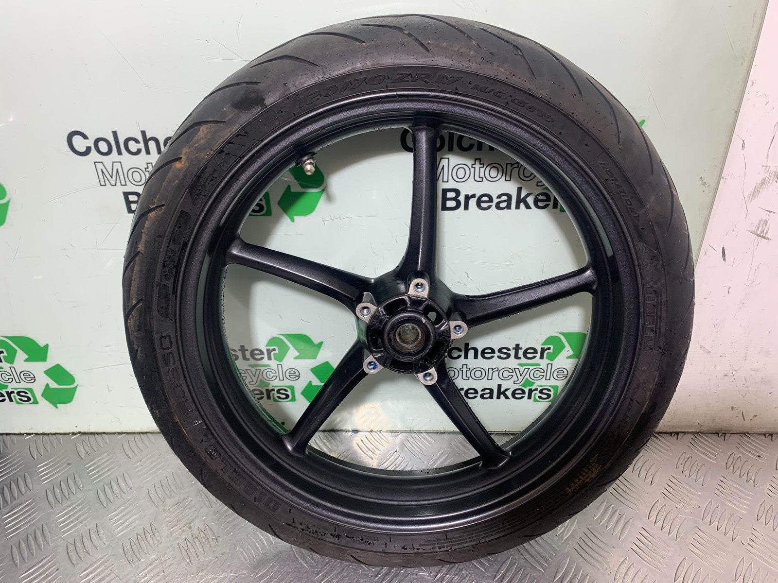 TRIUMPH 675 STREET TRIPLE R FRONT WHEEL  YEAR 2013 - 2016 (CMB1221)