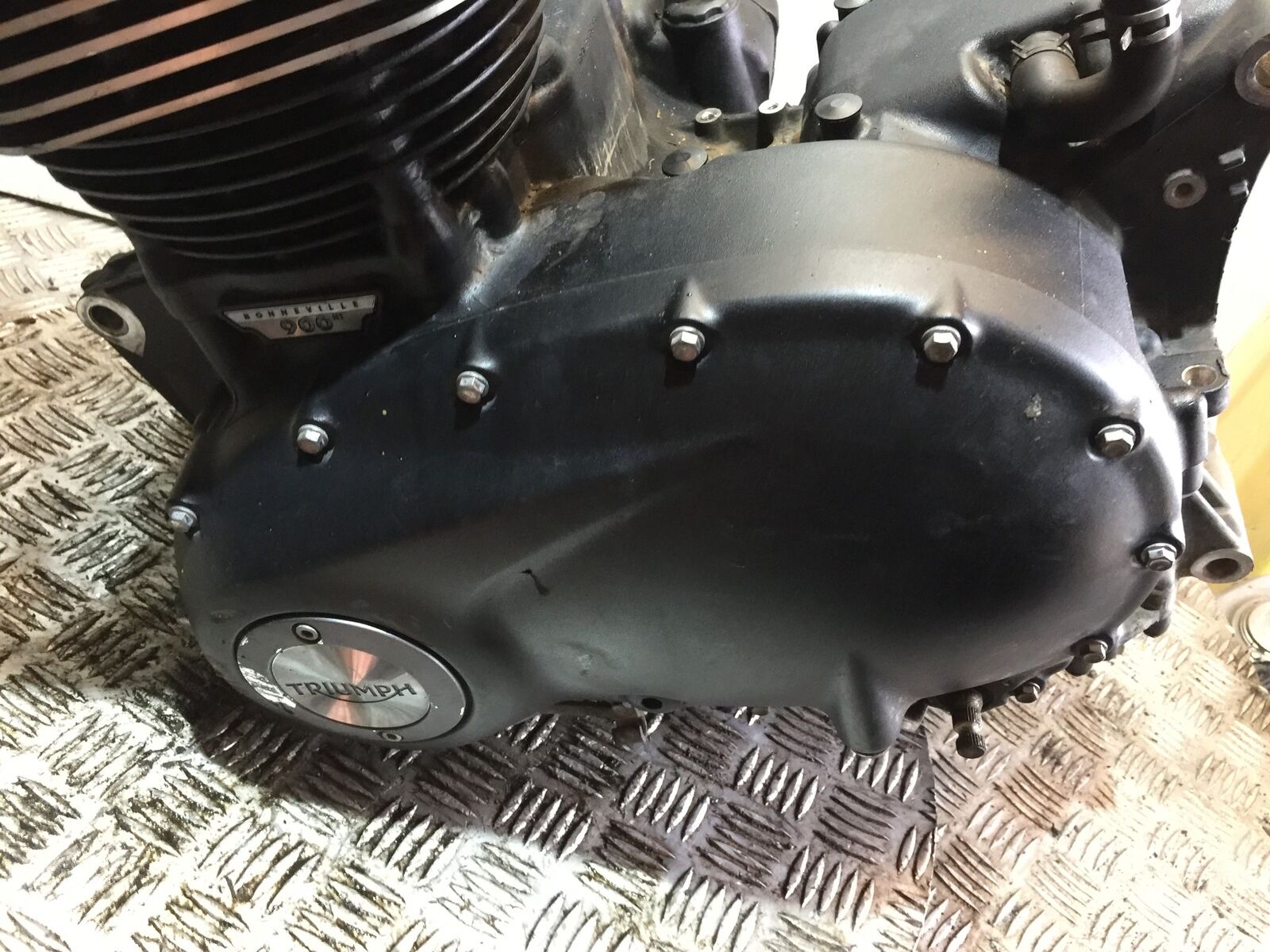 TRIUMPH 900 STREET SCRAMBLER ENGINE  YEAR 2018  (STOCK 896)