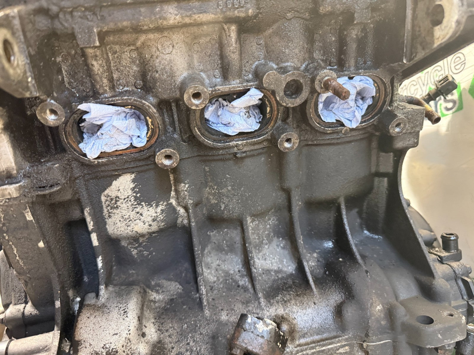 TRIUMPH 955i DAYTONA ENGINE YEAR 2002-2006 (CMB1229)