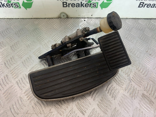 KAWASAKI VN1500 CLASSIC RIGHT FOOTBOARD YEAR 1999 -2006 (CMB1166)