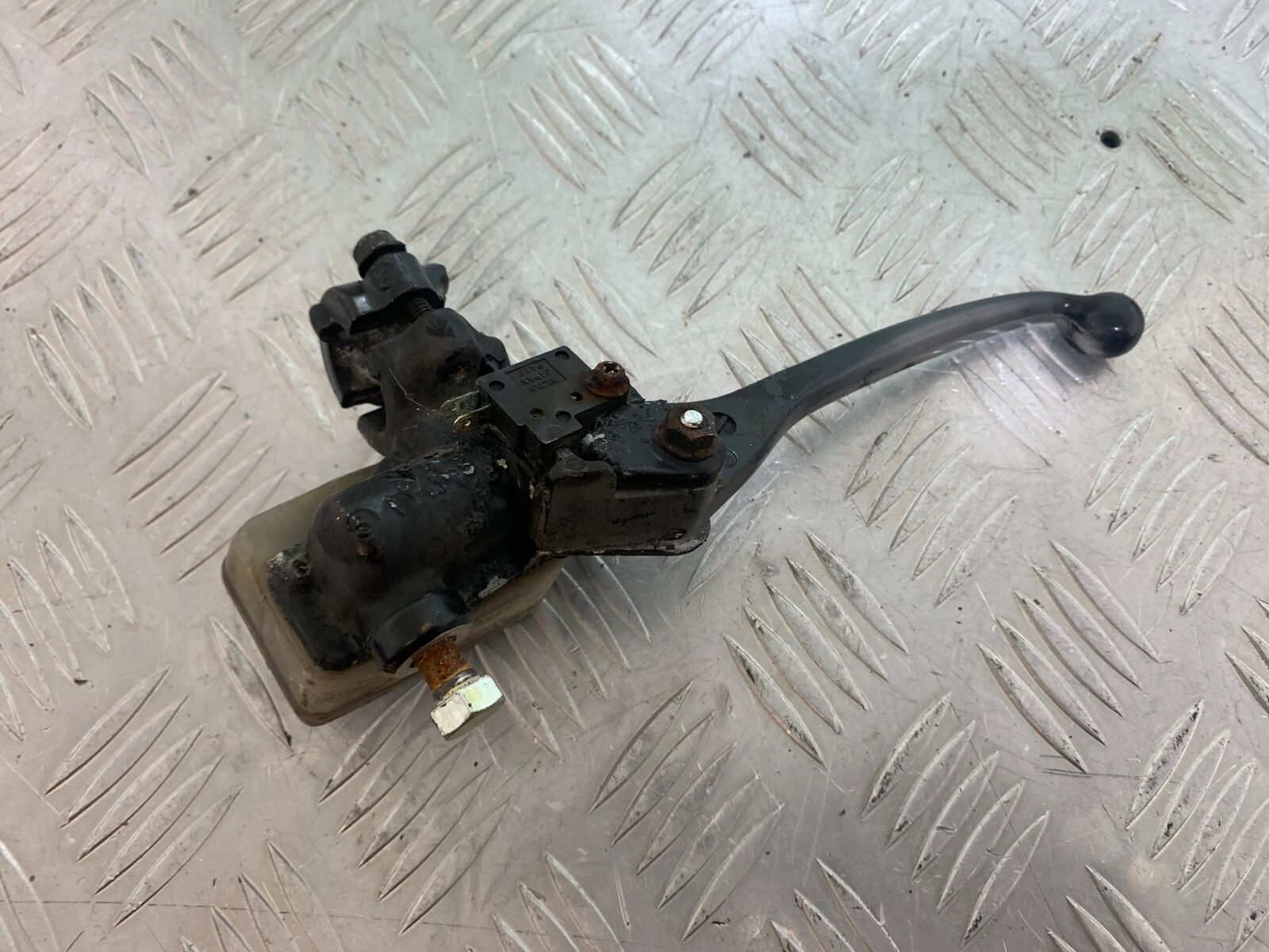 HONDA CX500 CX 500 FRONT BRAKE MASTER CYLINDER   YEAR 1980 (CMB1131)