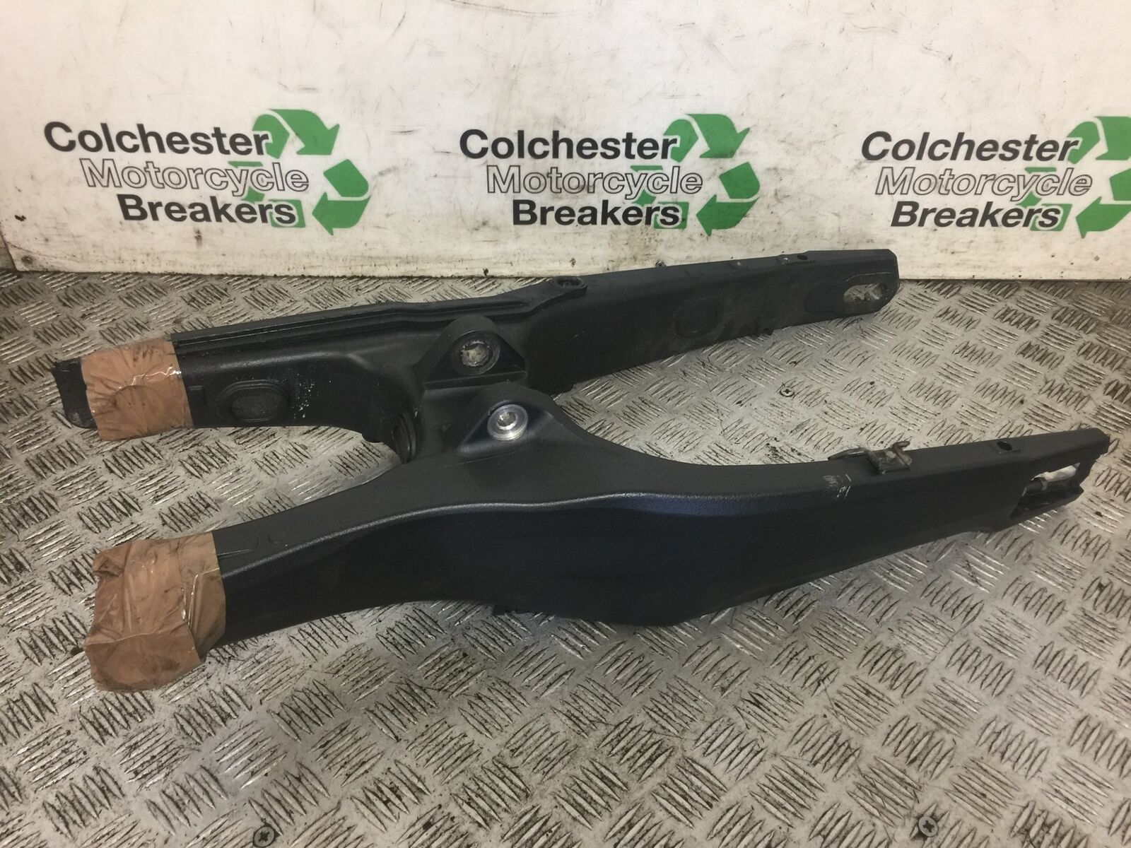 HONDA CRF1000 (DCT) AFRICA TWIN SWINGARM  2016-2019 (STOCK 724)