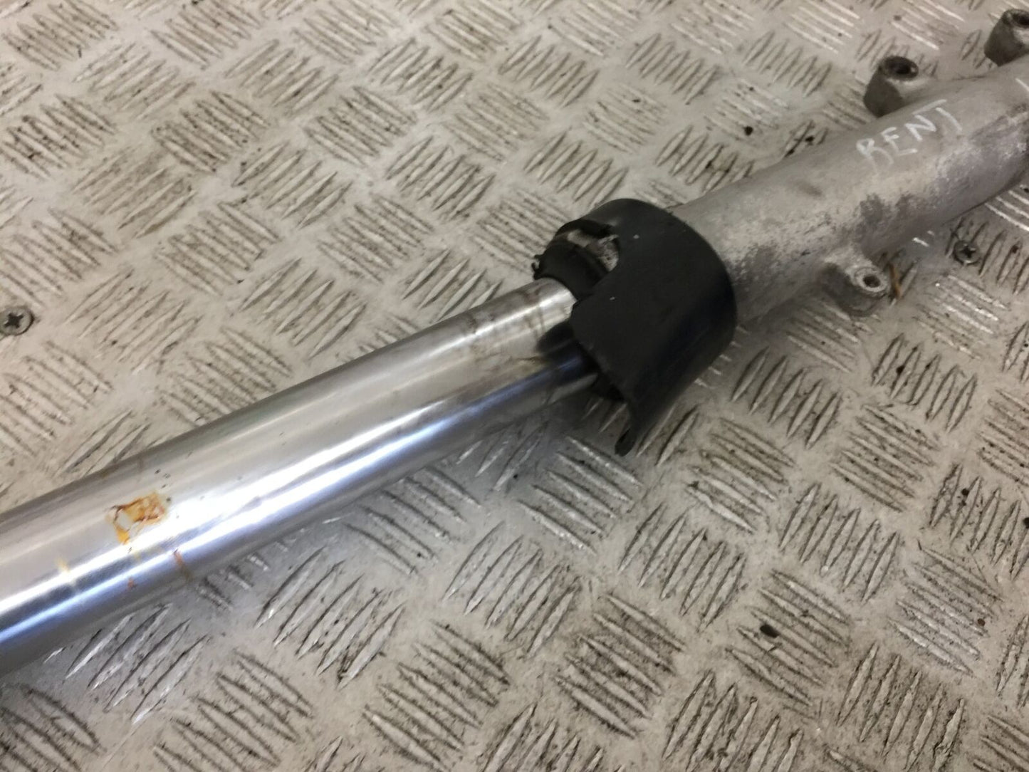 HONDA CBR600 CBR 600 LEFT FORK (BENT) YEAR 1997-98 (STOCK 892)