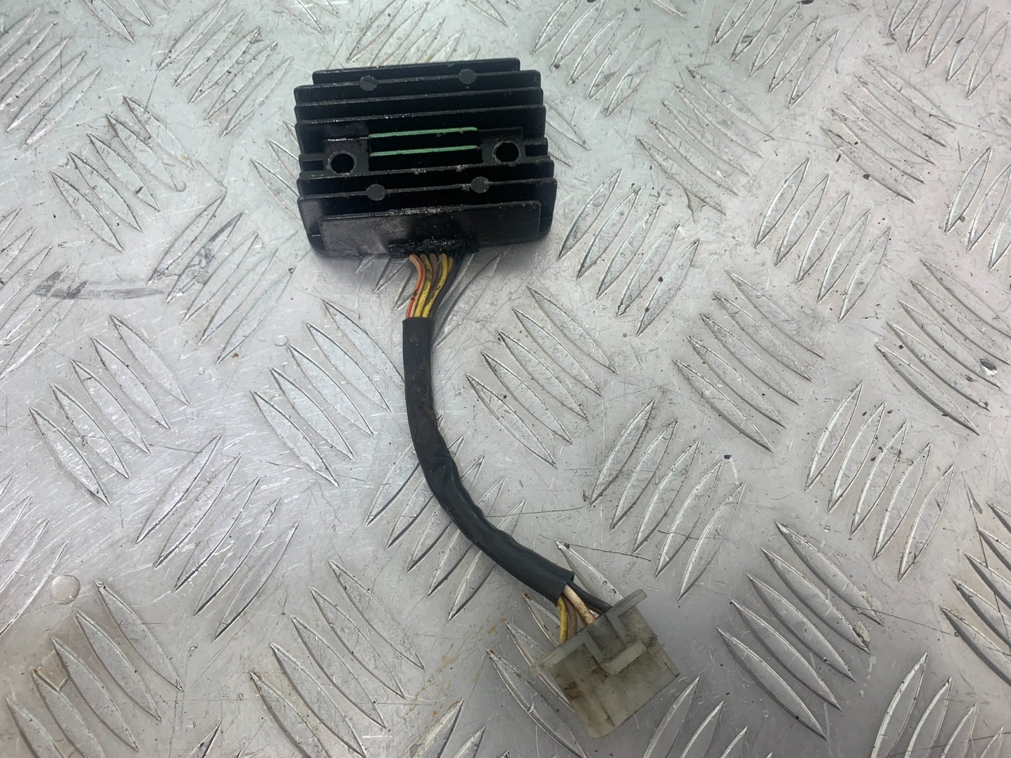 KAWASAKI GT550 GT 550 REGULATOR  YEAR 1984-87 (CMB1141)
