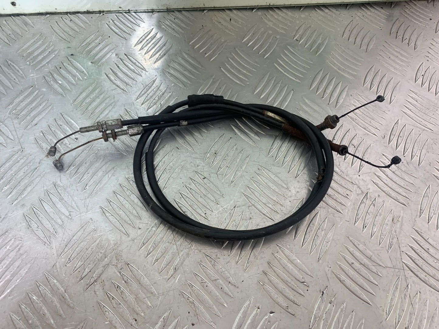 HONDA CB600 CB 600 HORNET THROTTLE CABLES  YEAR 1998 -2002 (CMB1126)