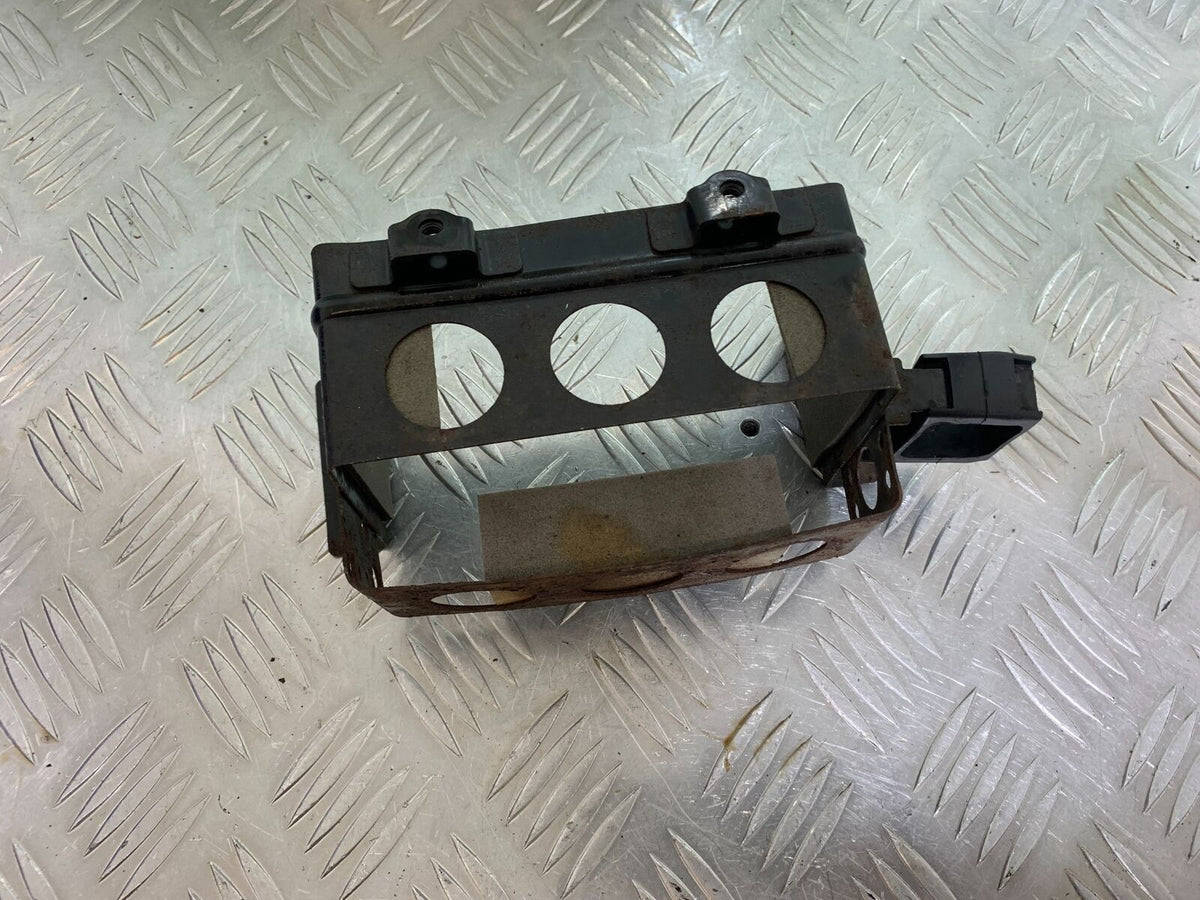 SUZUKI RF900 RF 900 BATTERY BOX   YEAR 1994-1999 (CMB1020)