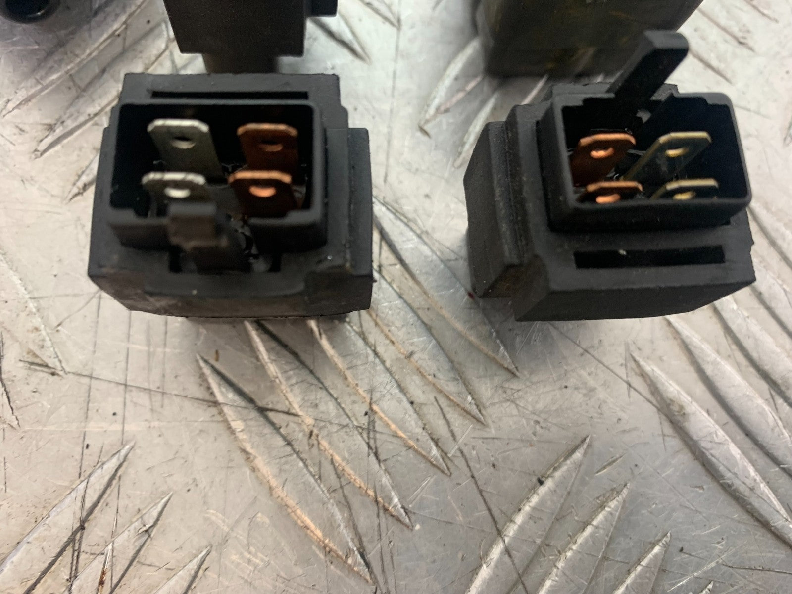 APRILIA RSV4 FACTORY RELAYS  YEAR 2009-2012 (CMB1224)