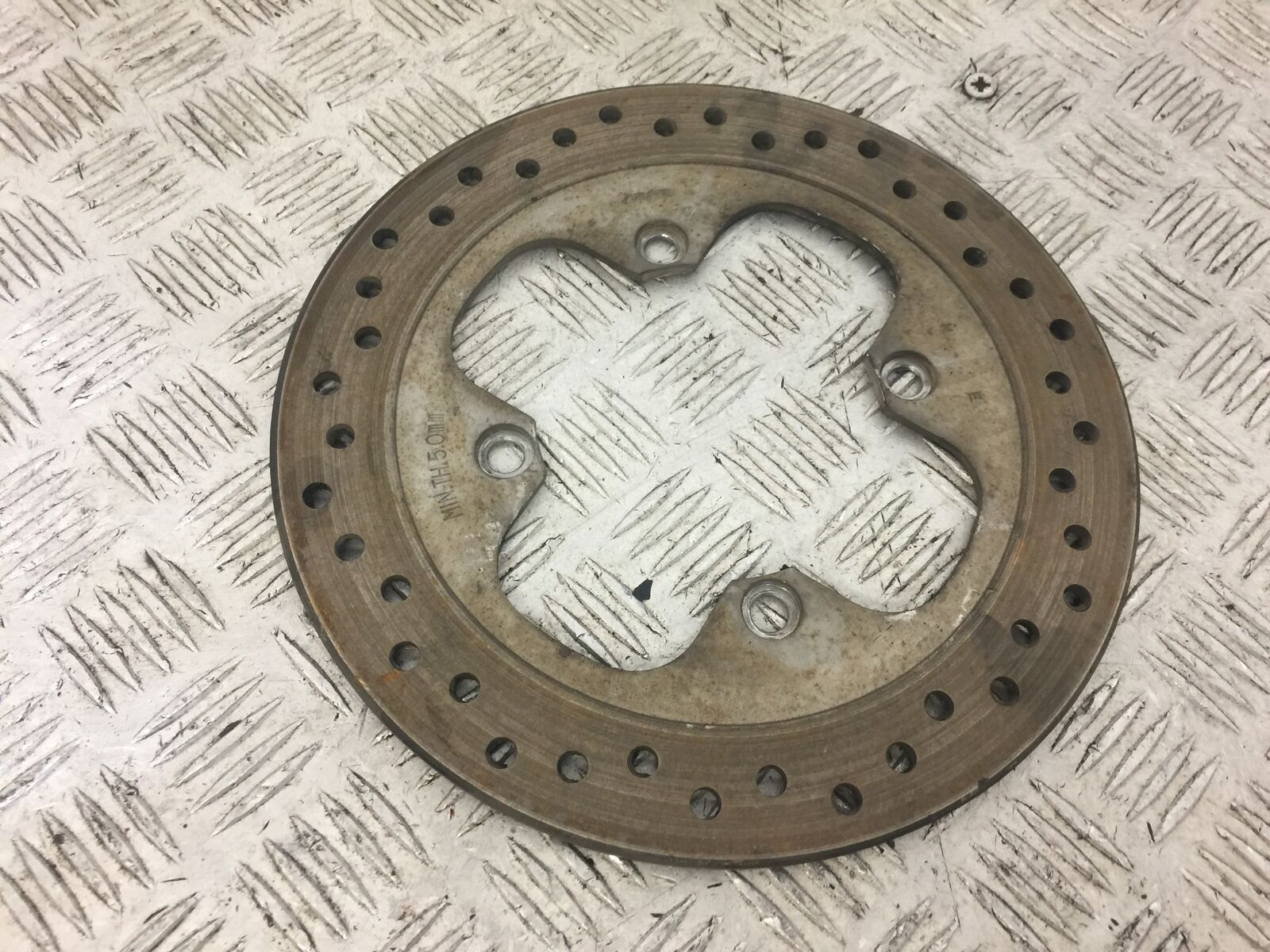 TRIUMPH TIGER 800 REAR BRAKE DISC   YEAR 2013 (STOCK 643)