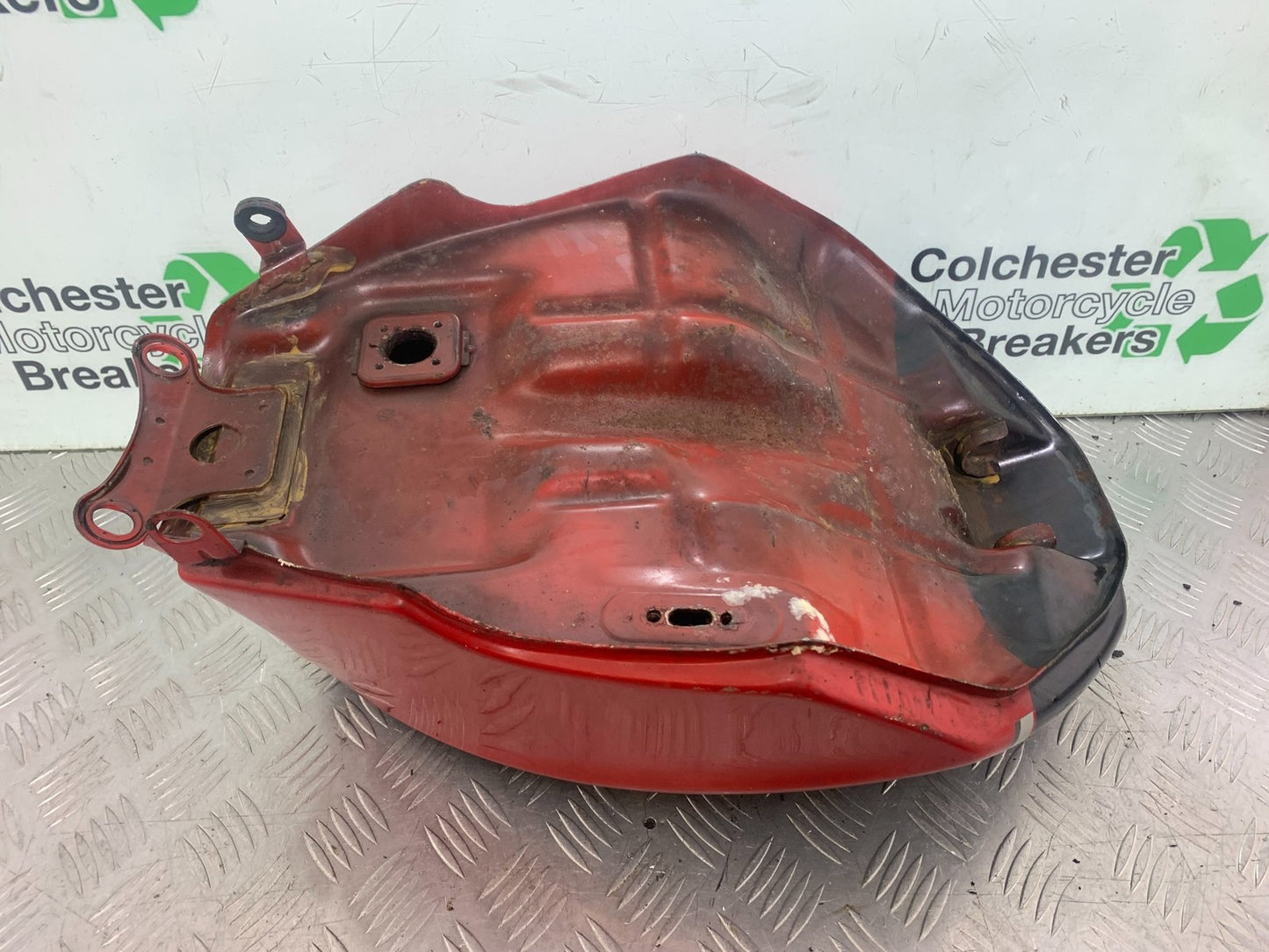 KAWASAKI GPZ600 GPZ 600 PETROL TANK YEAR 1988-90 (CMB1258)