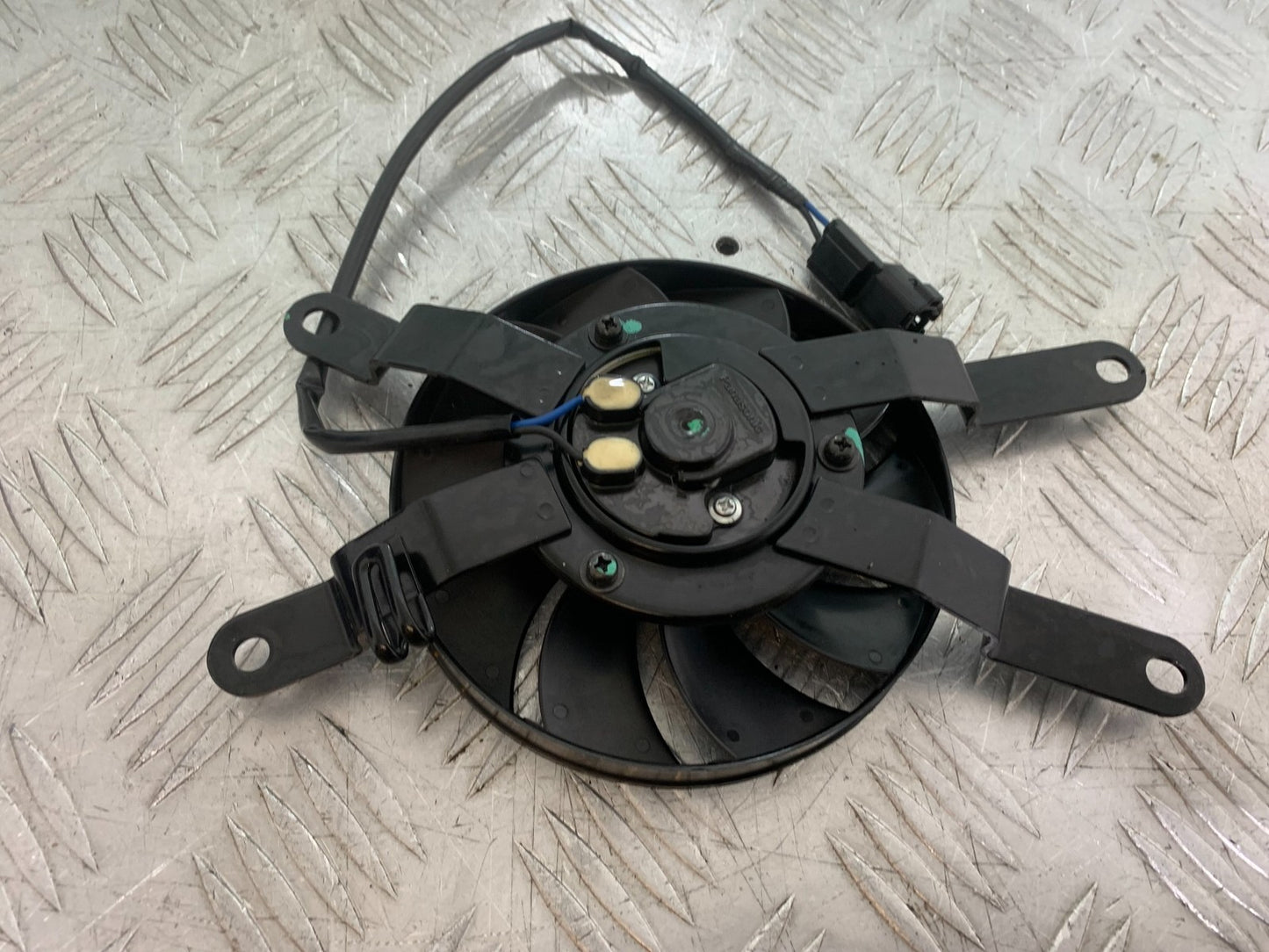 TRIUMPH TRIDENT 660 RADIATOR FAN   YEAR 2021-2024 (CMB1295)