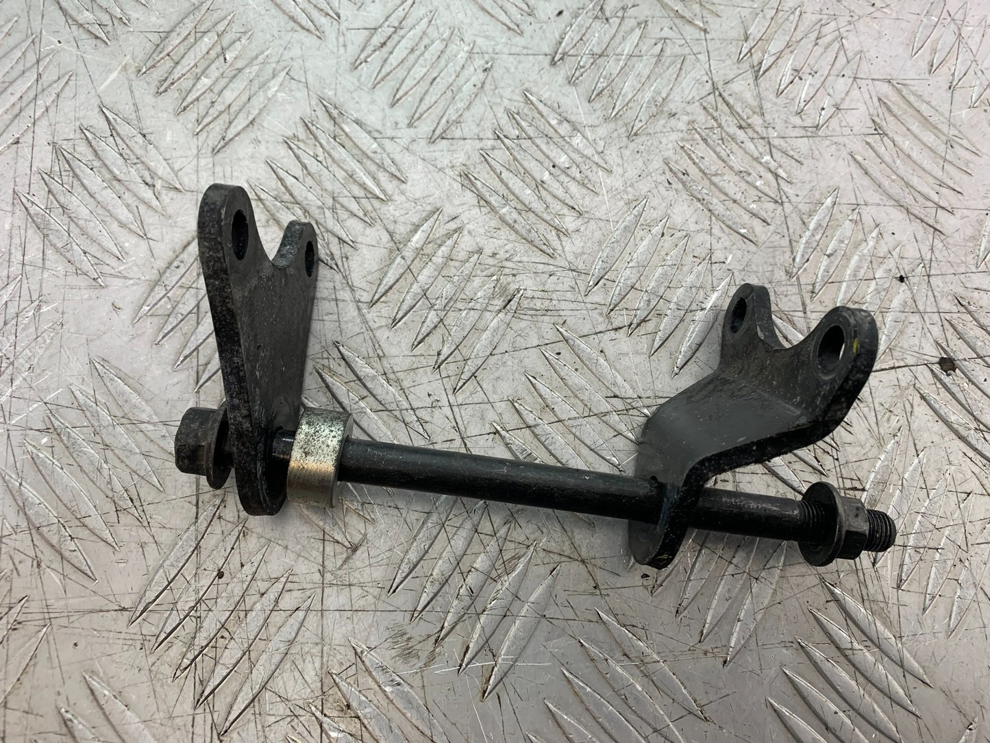 HONDA CBF600 CBF 600 ENGINE BRACKET    YEAR 2004 -07 (CMB1247)