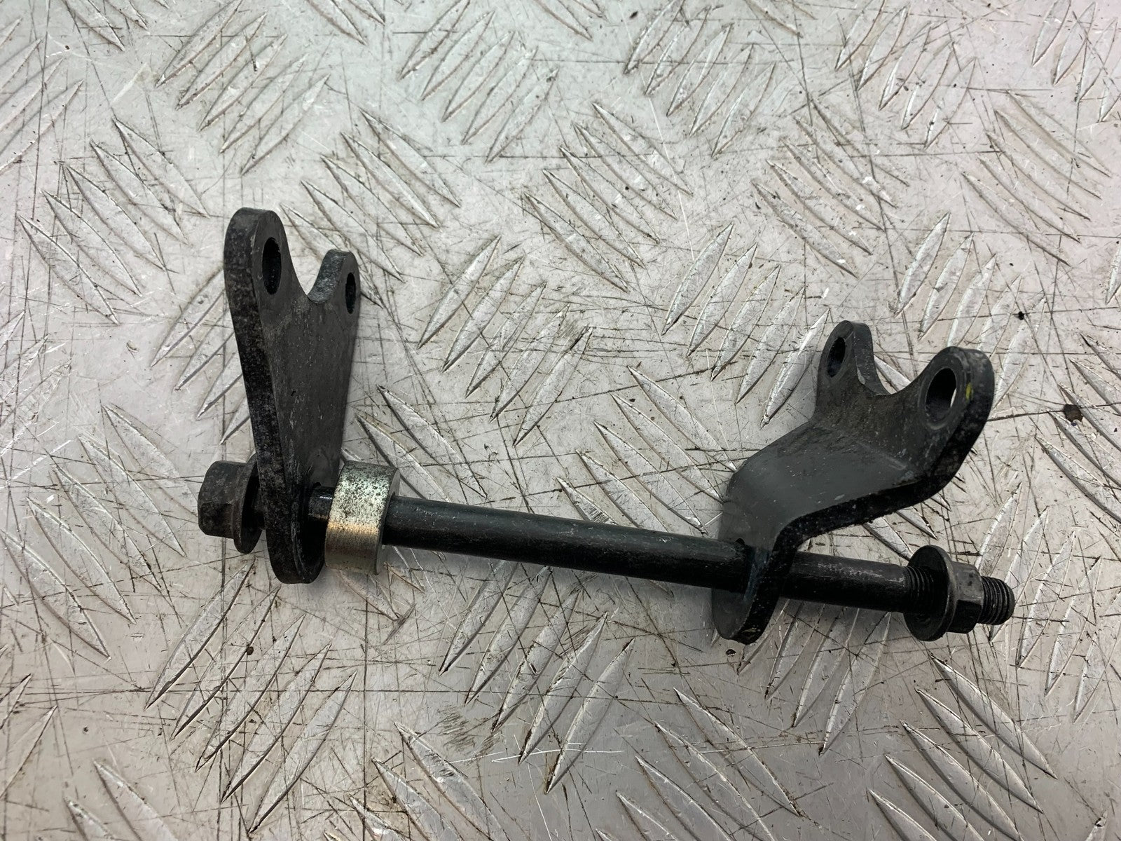 HONDA CBF600 CBF 600 ENGINE BRACKET    YEAR 2004 -07 (CMB1247)