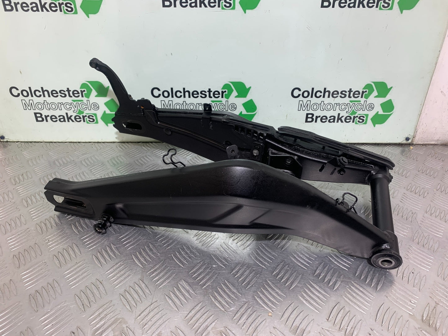 TRIUMPH TRIDENT 660 SWINGARM  YEAR 2021-2024 (CMB1148)