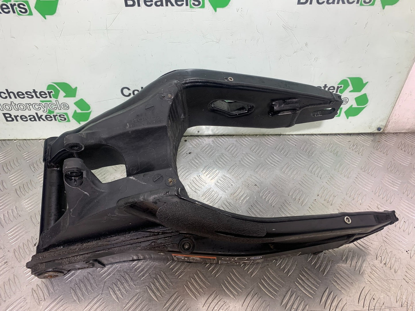 HONDA CBR1000 rr FIREBLADE SWINGARM  YEAR 2012-2016 (CMB1198)