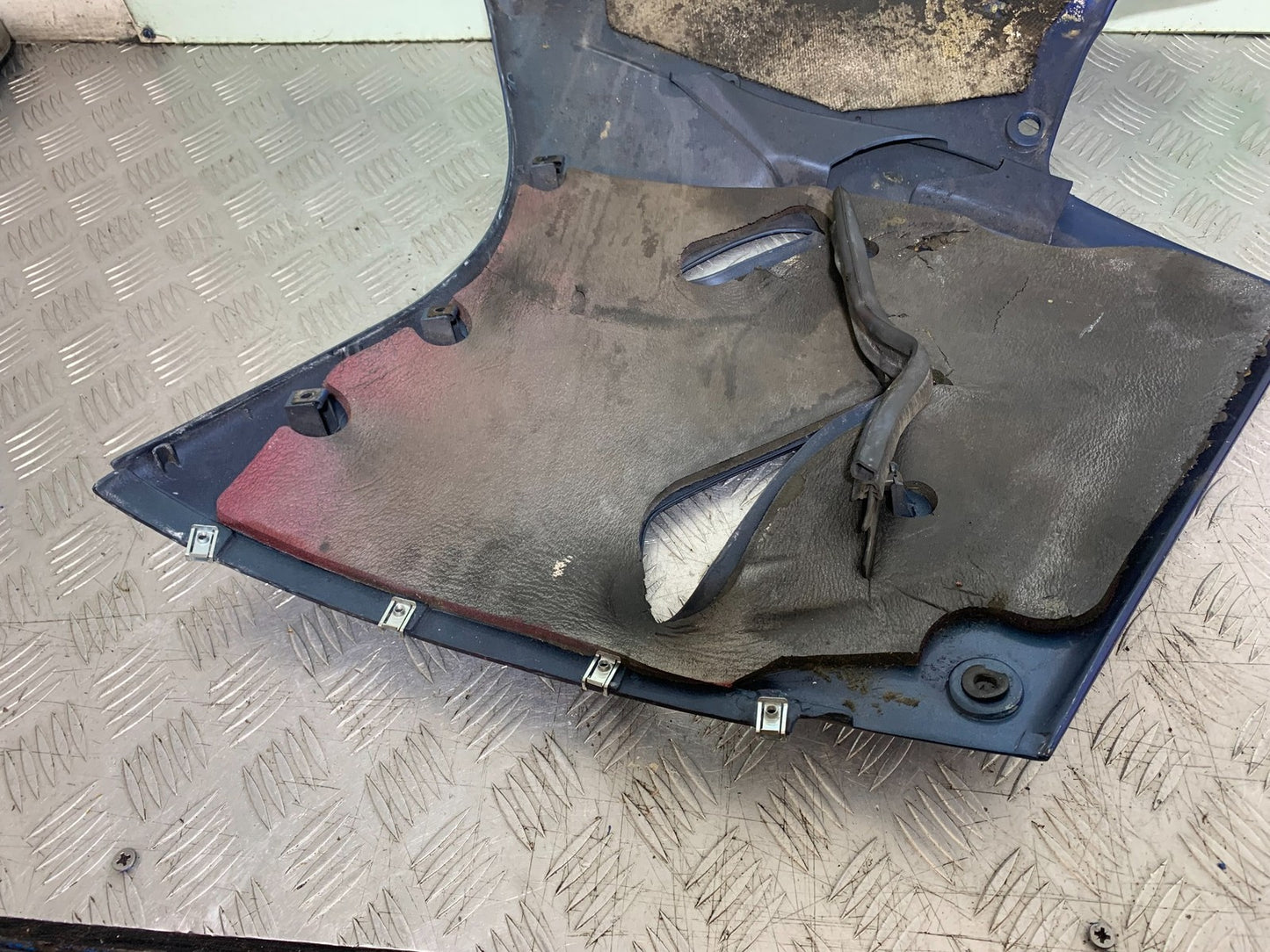 KAWASAKI ZZR1100 D LEFT FAIRING PANEL YEAR 1993-2001 (CMB1289)