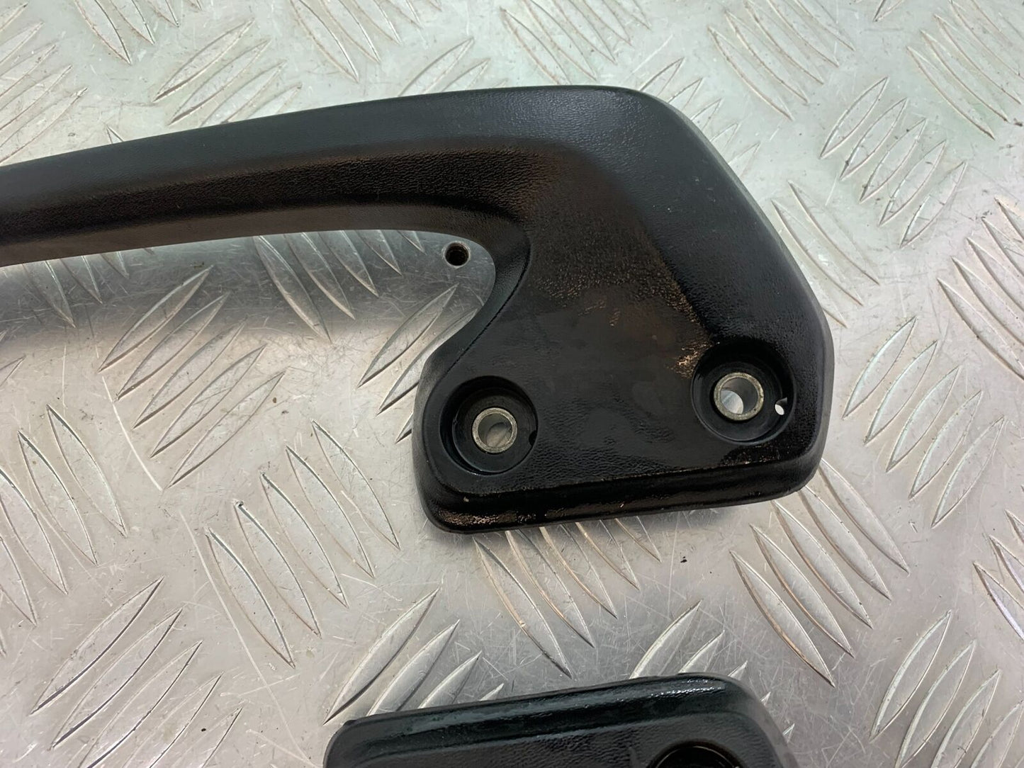 HONDA VFR800 VFR 800 V-TEC GRAB RAILS  YEAR 2002 -09 (CMB1012)