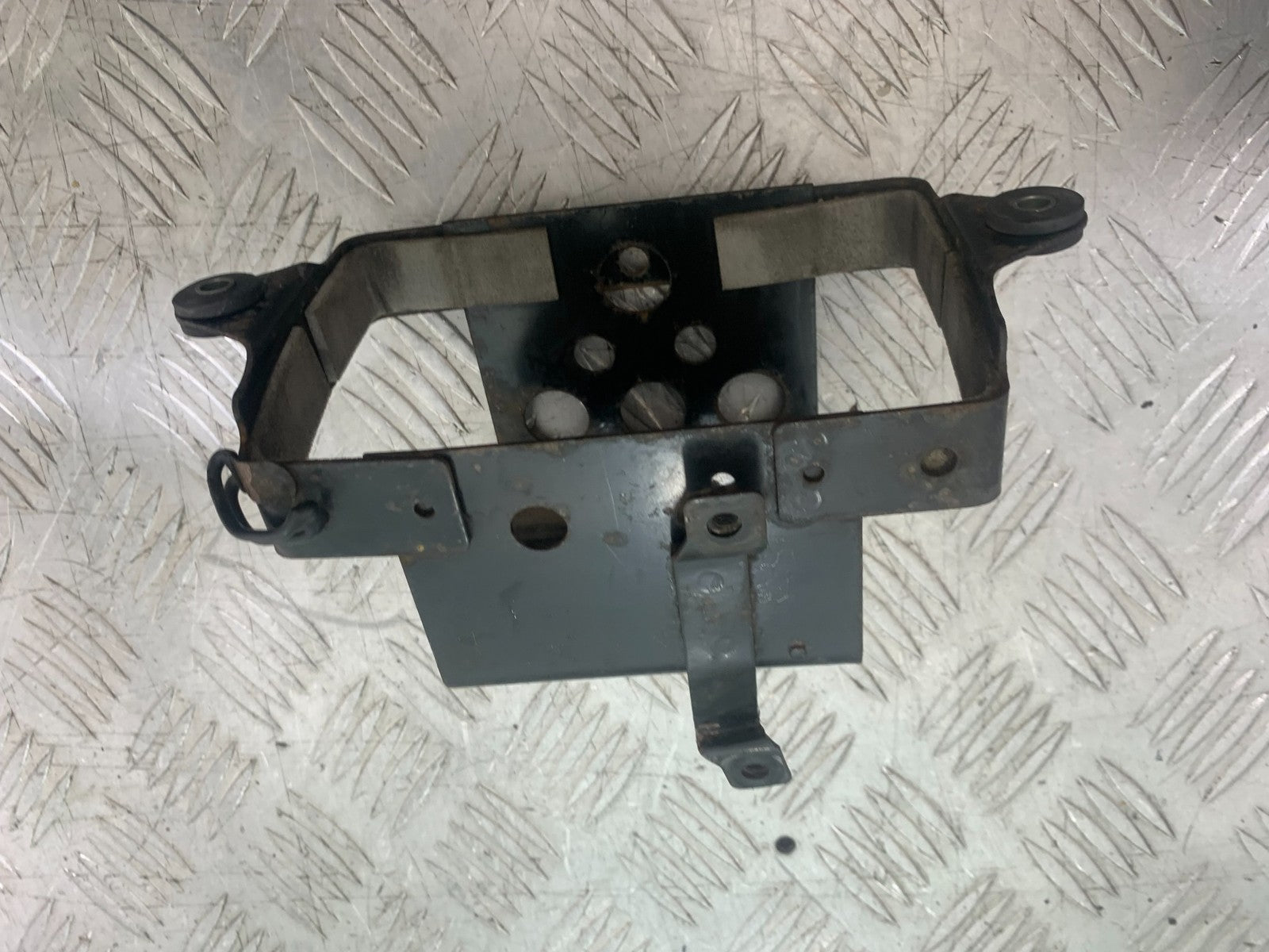 SUZUKI GSX750 INAZUMA BATTERY BOX YEAR 1998-2003 (CMB1308)