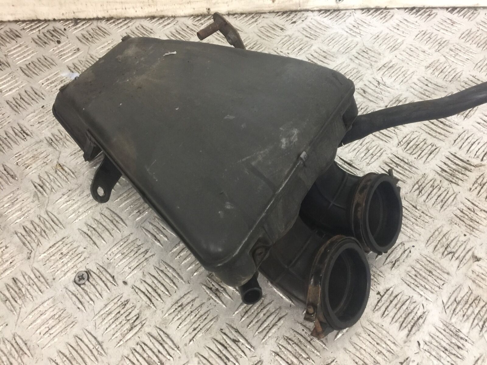 HONDA CBR600 CBR 600 AIR DUCT  YEAR 1996 (STOCK 798)