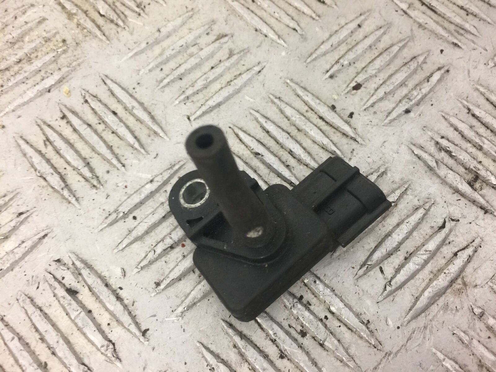 KAWASAKI ZX6R C1H RELAY  YEAR 2005 2006 (STOCK 519)