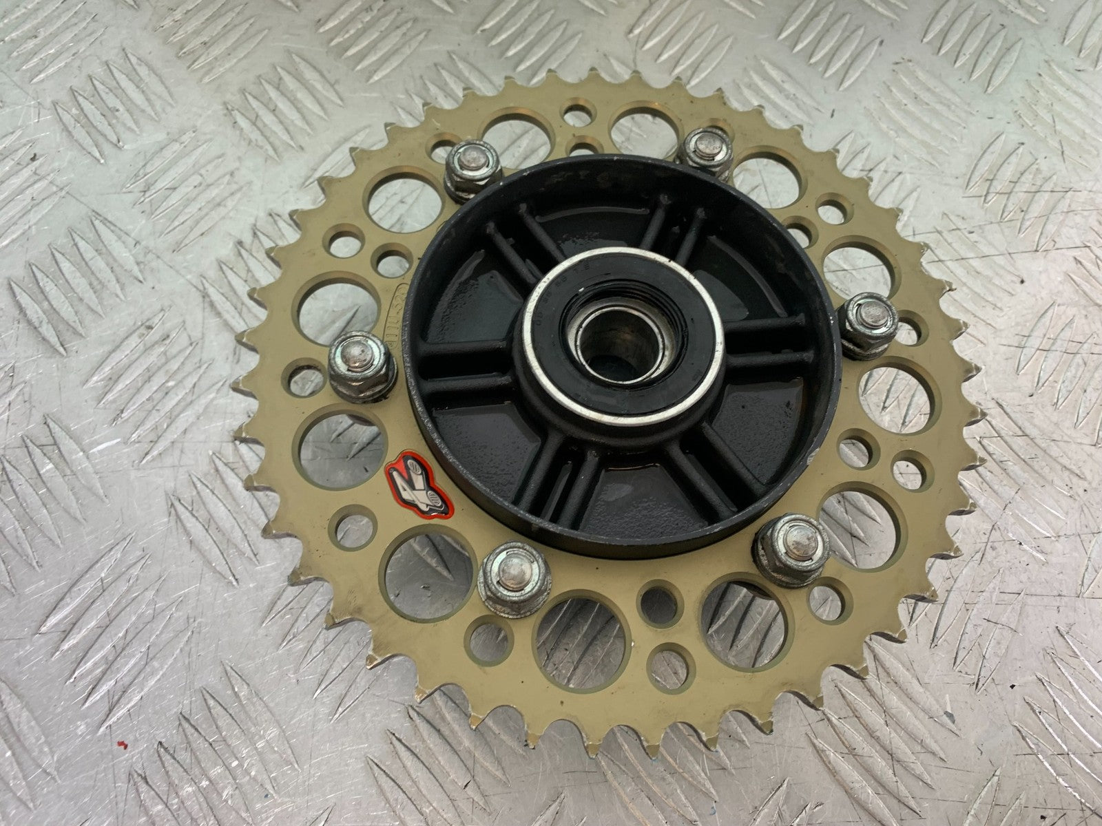 HONDA CBR1000 rr FIREBLADE SPROCKET CARRIER  2008-2011 (CMB1253)