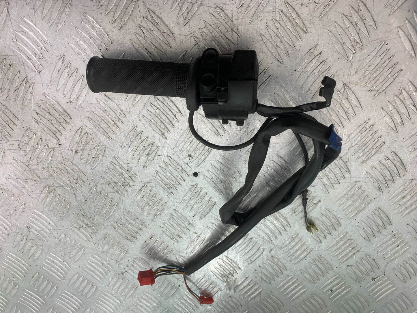 HONDA NT 700 V DEAUVILLE RIGHT SWITCH GEAR  YEAR 2006-2010 (CMB1298)