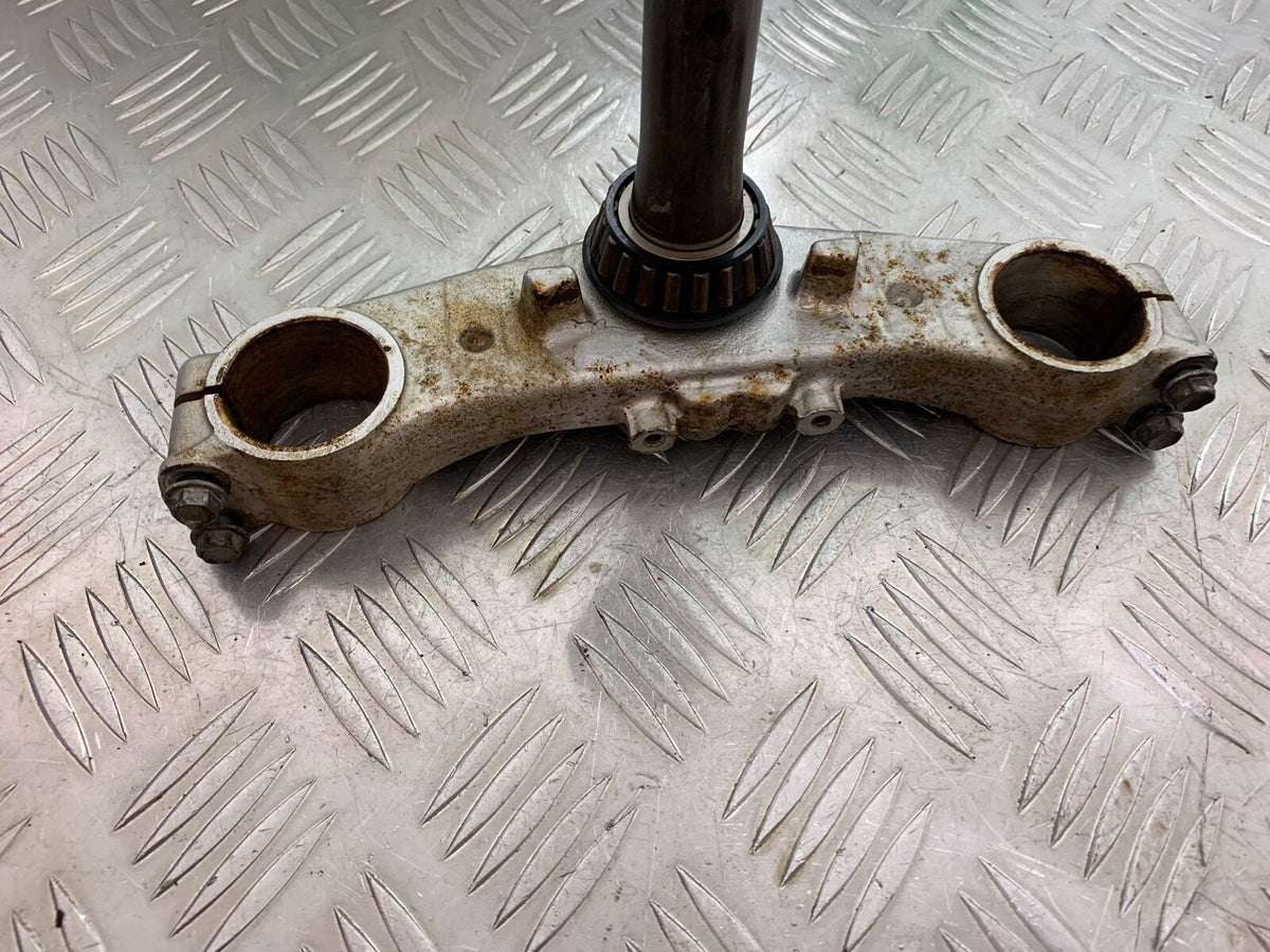 SUZUKI GSF650 GSF 650 BOTTOM YOKE YEAR 2005-06  (CMB1028)
