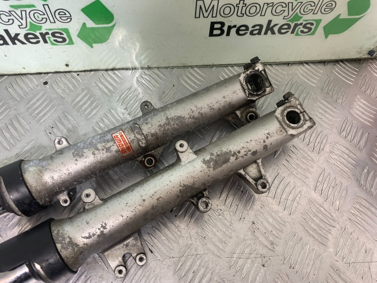 HONDA VFR800 PRE V-TEC FORKS (BENT)  YEAR 1998-2001 (CMB1233)