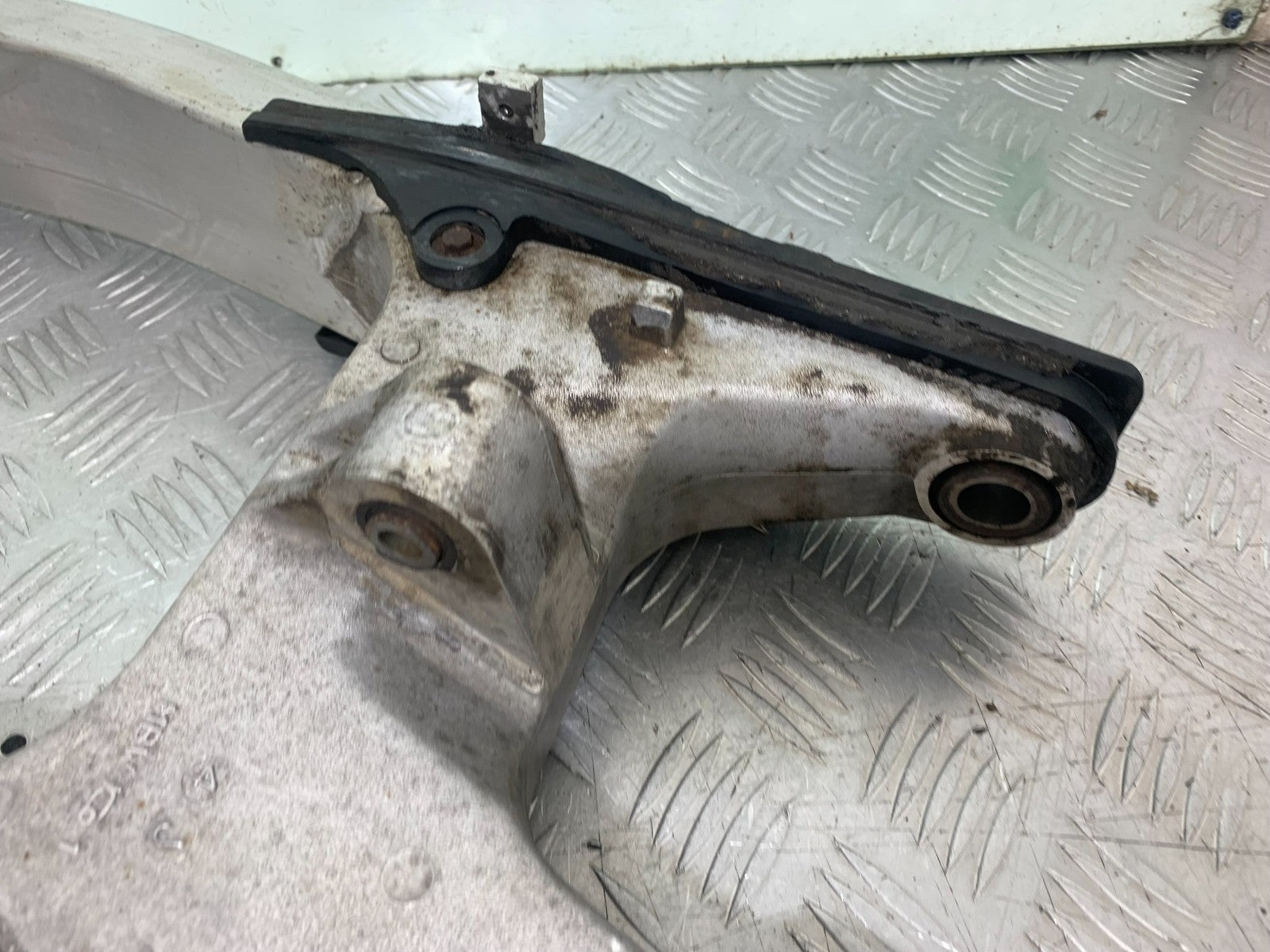 HONDA CBR600 CBR 600 FX FY SWINGARM  YEAR 1999-2000 (CMB1287)
