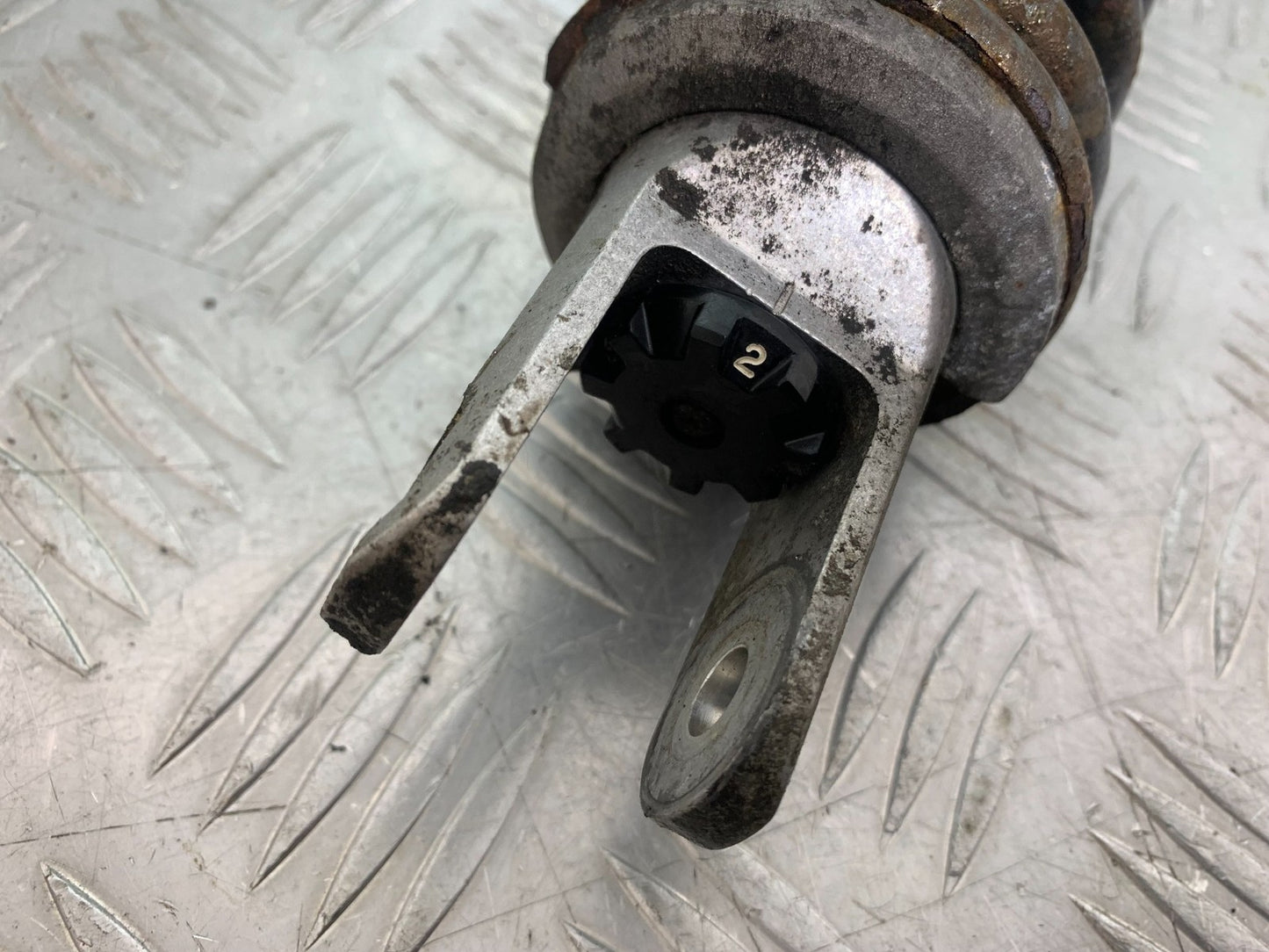 SUZUKI GSF600 GSF 600 BANDIT REAR SHOCK   2000-2004 (CMB1269)