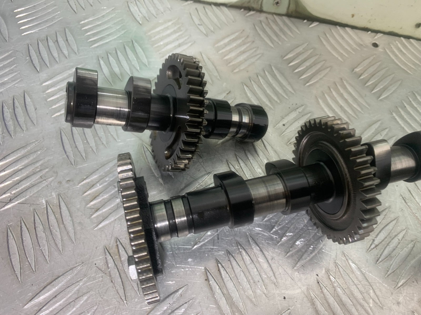 APRILIA RSV4 FACTORY FRONT AND REAR CANSHAFTS    YEAR 2009-2012 (CMB1224)