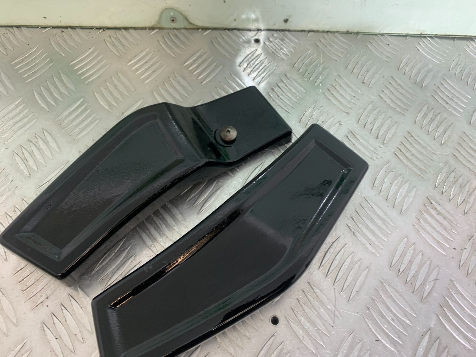 SUZUKI INTRUDER VL800 C800 LEFT & RIGHT INFILLS  YEAR 2012-16 (CMB1039)