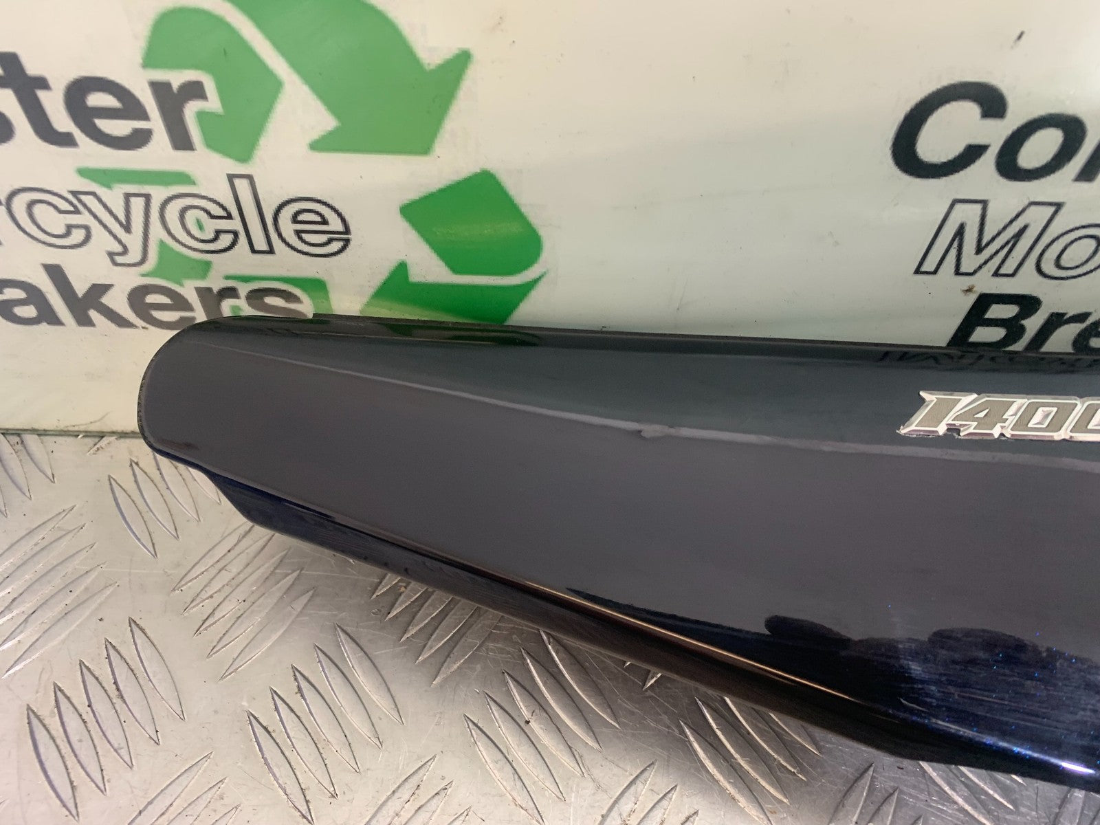 KAWASAKI GTR1400 GTR 1400 LEFT SEAT PANEL  YEAR 2007-2009 (CMB1174)